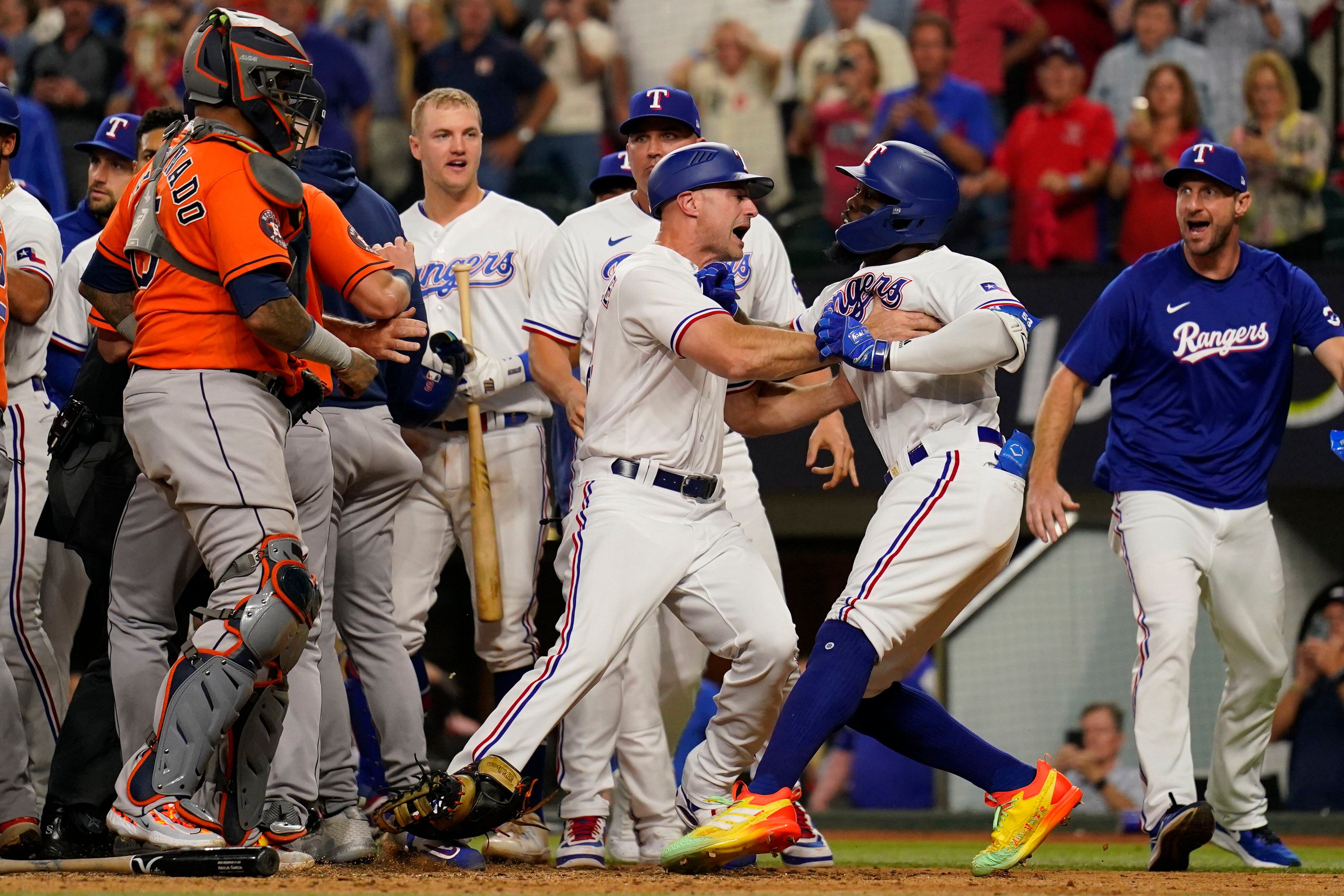 Astros head to AL Championship behind Abreu blast, National Sports