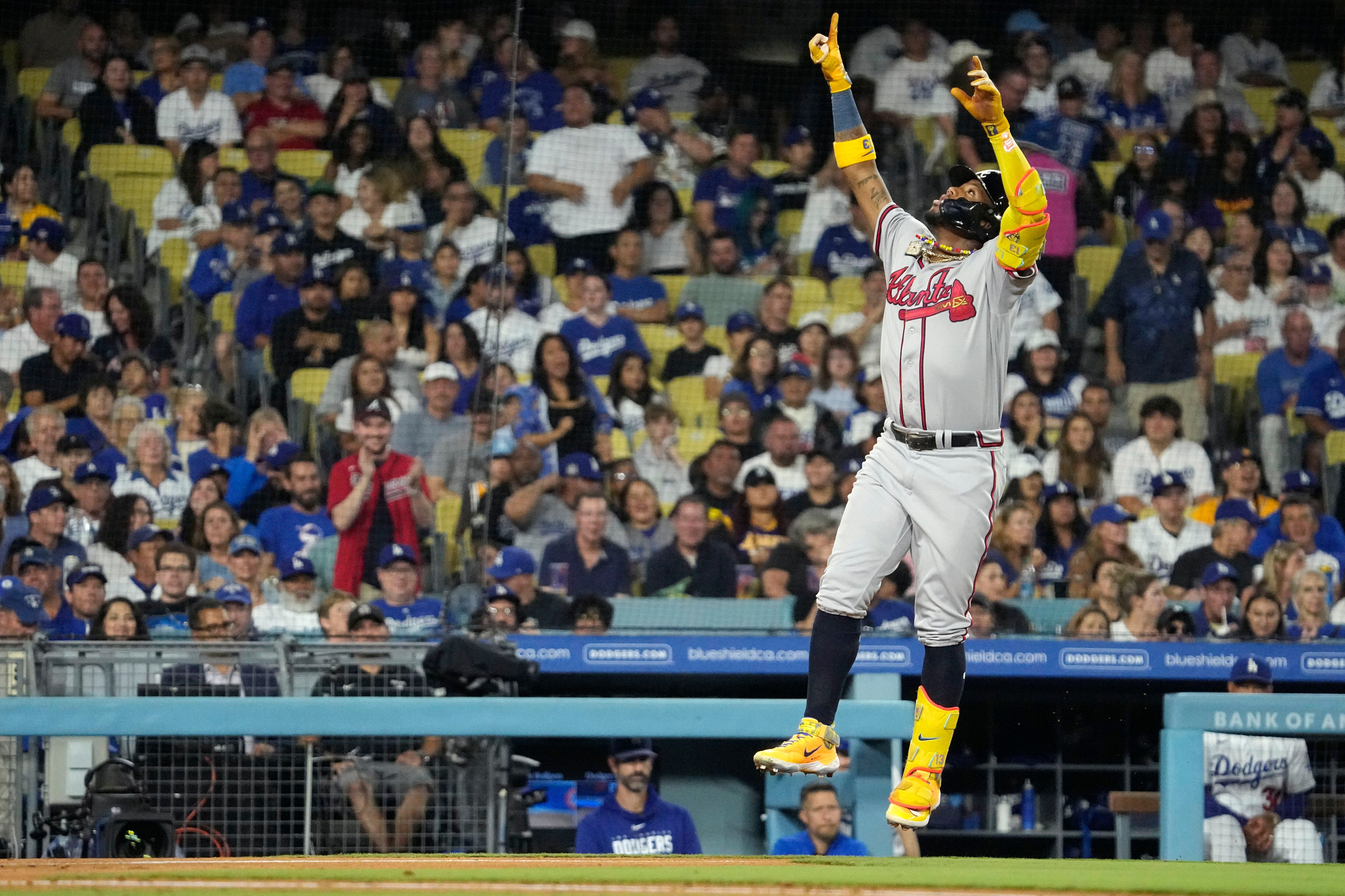 Julio Urias throws to hitters, on track to rejoin Dodgers