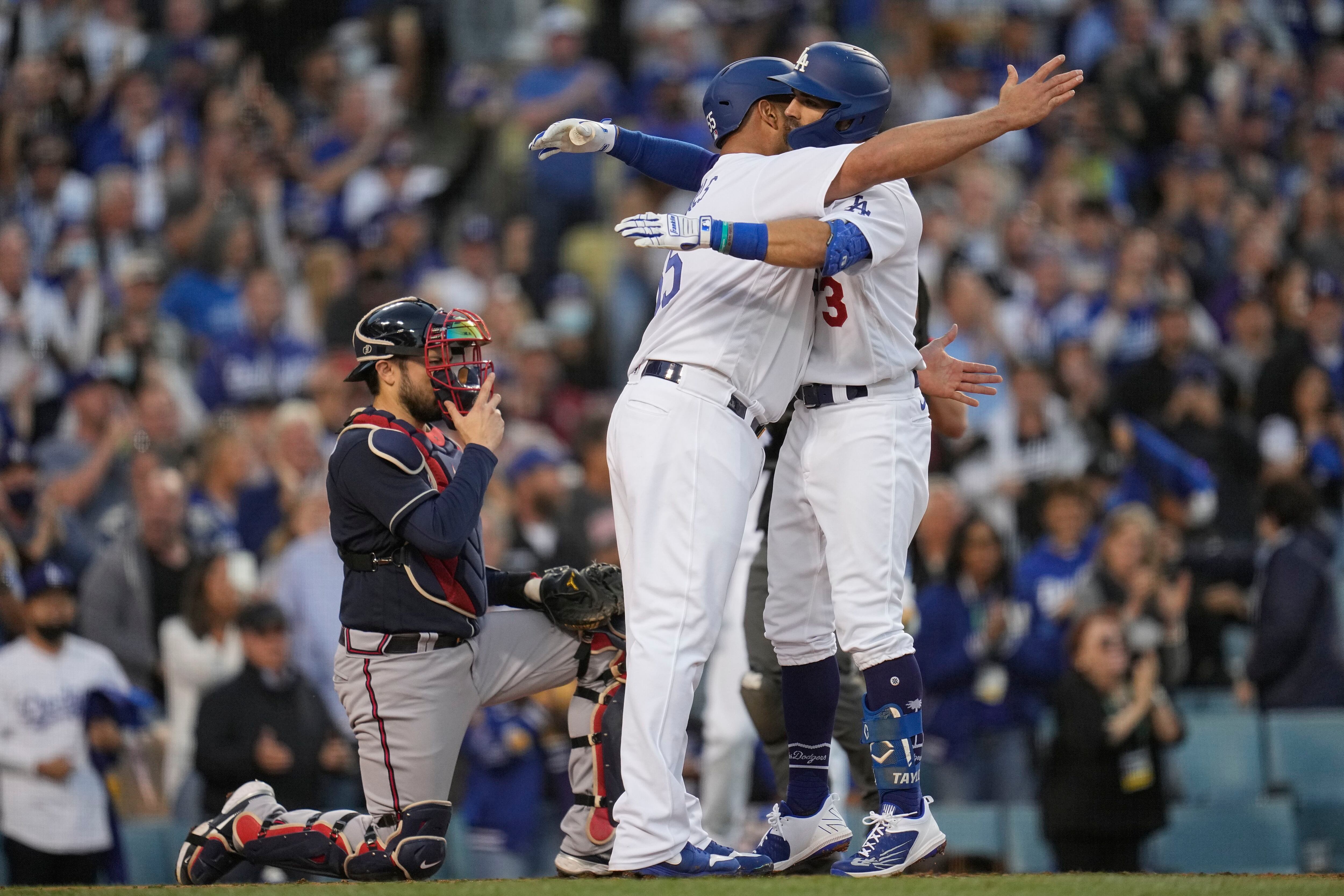 NLCS: Albert Pujols has big night in Dodgers' win over Braves