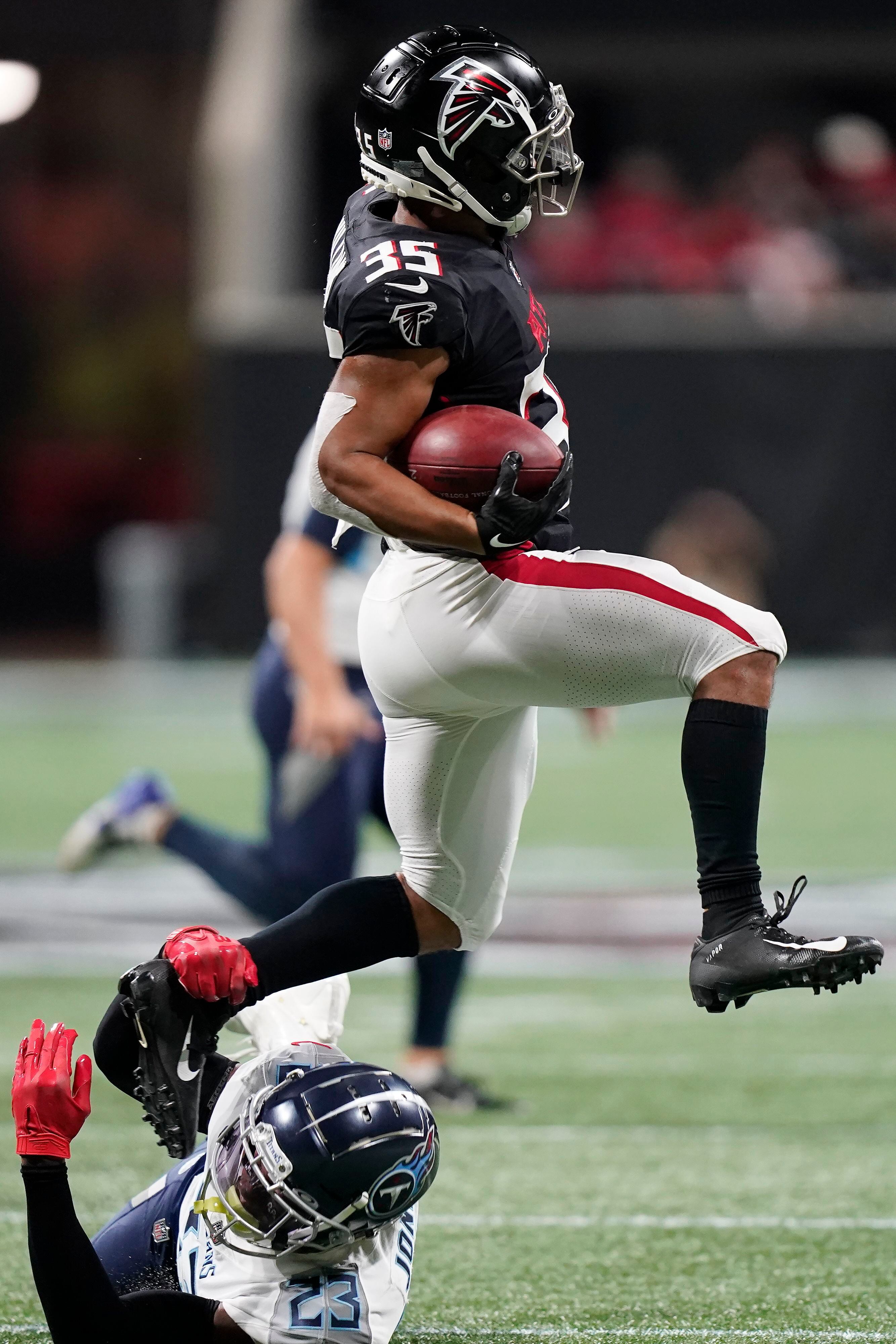 Atlanta Falcons become first NFL team to be 100 percent vaccinated