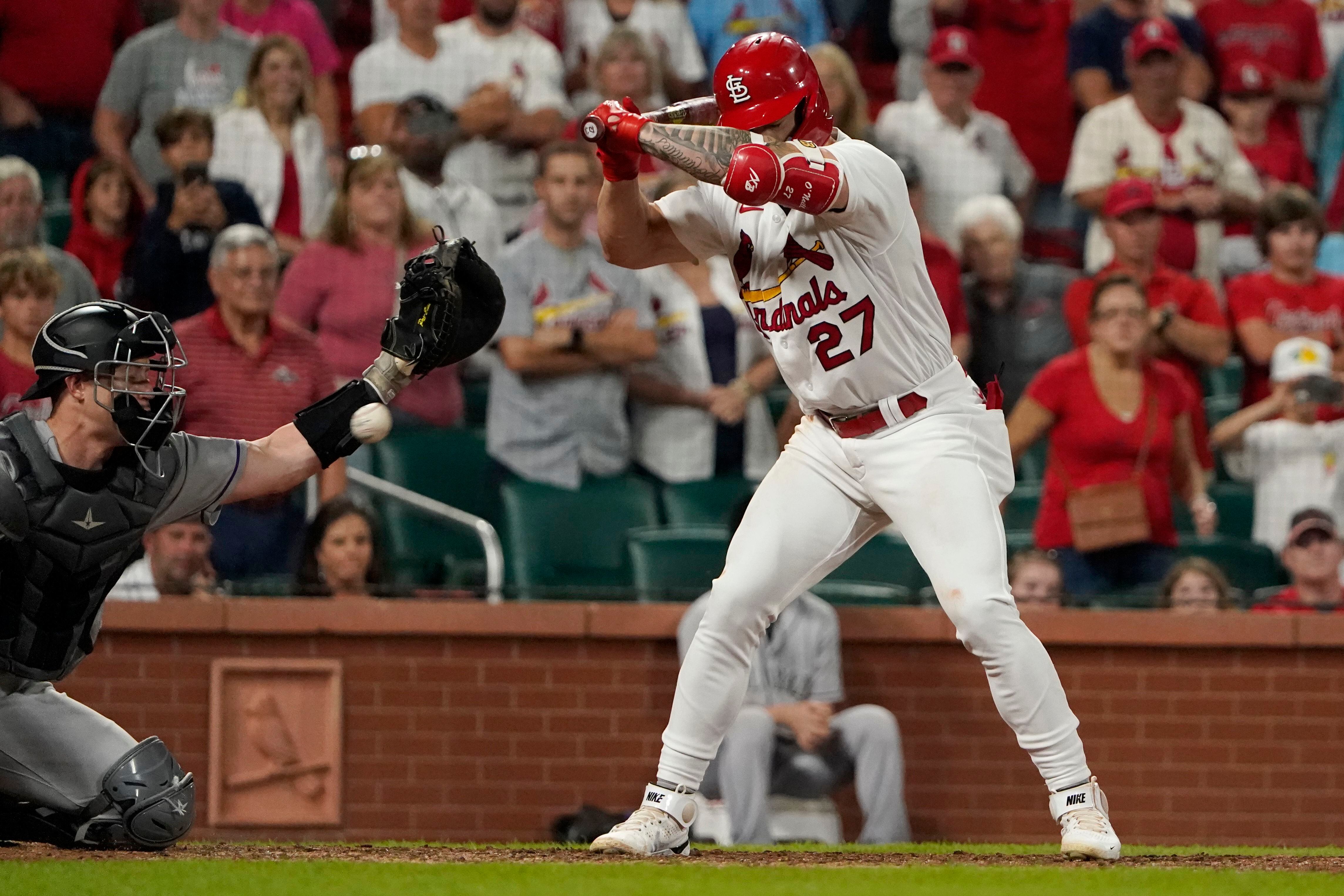 Tyler O'Neill hits a 2 run home run to put the Cardinals up in the 8th. :  r/baseball