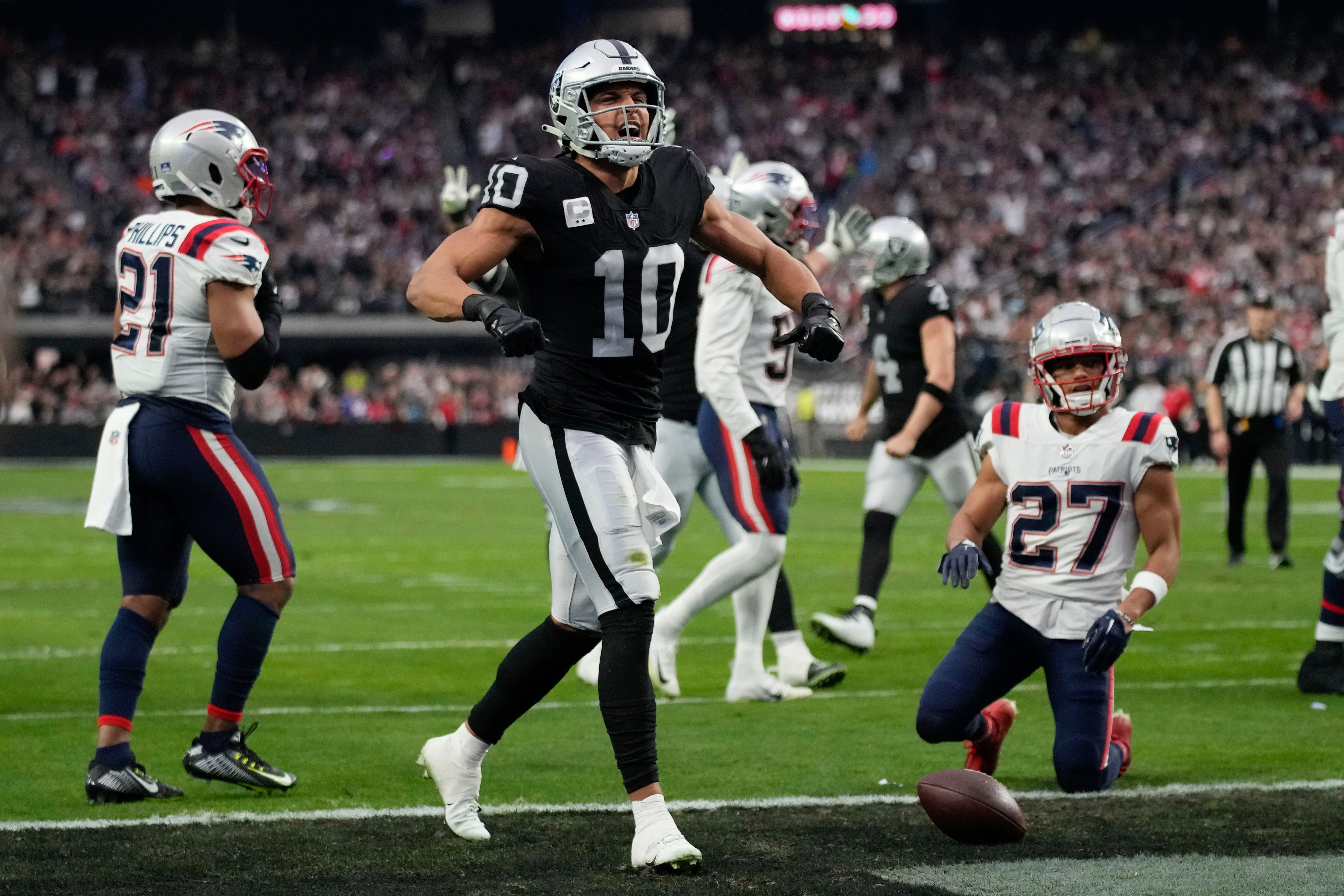 Las Vegas Raiders wide receiver Mack Hollins (10) looks down field during  an NFL football game against the Seattle Seahawks, Sunday, Nov. 27, 2022,  in Seattle, WA. The Raiders defeated the Seahawks