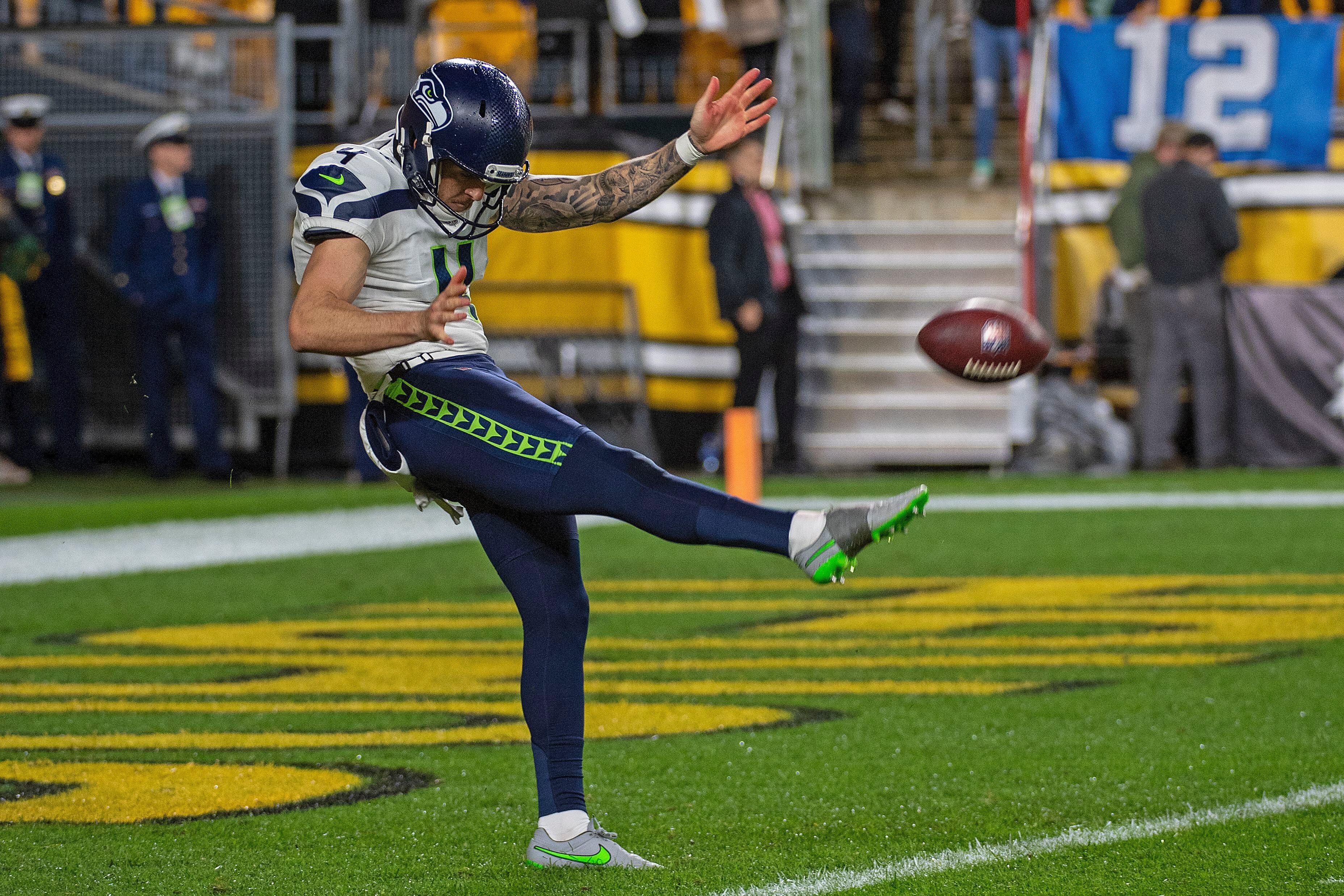 Redskins sign punter Tress Way to 5-year deal