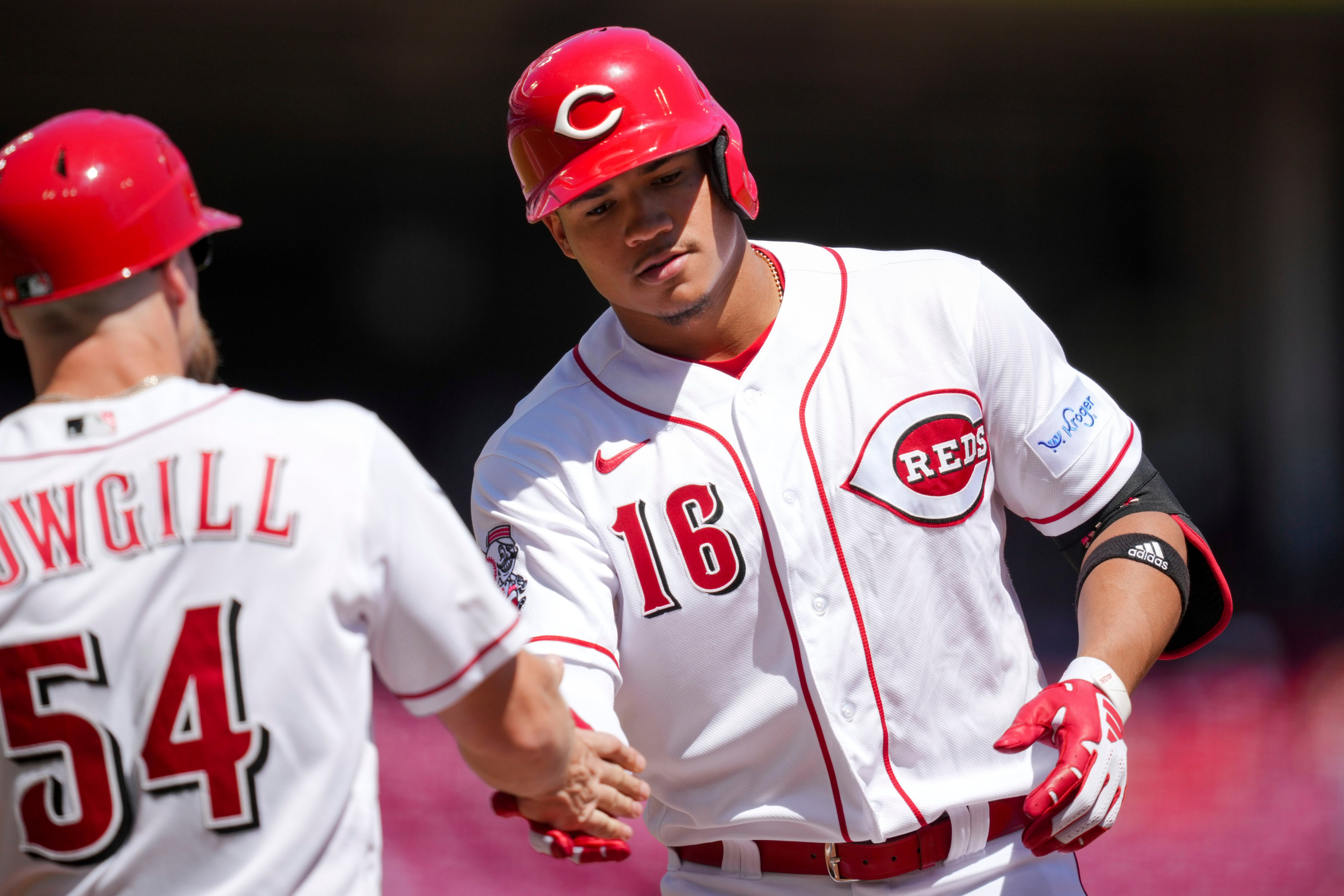 Nick Lodolo saves outing in the first inning as Reds beat the Pirates