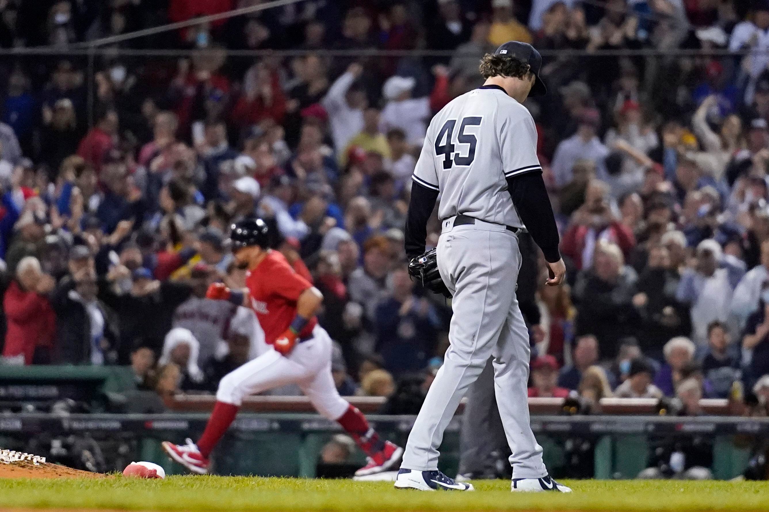 White Sox dent Yanks' wild-card hopes