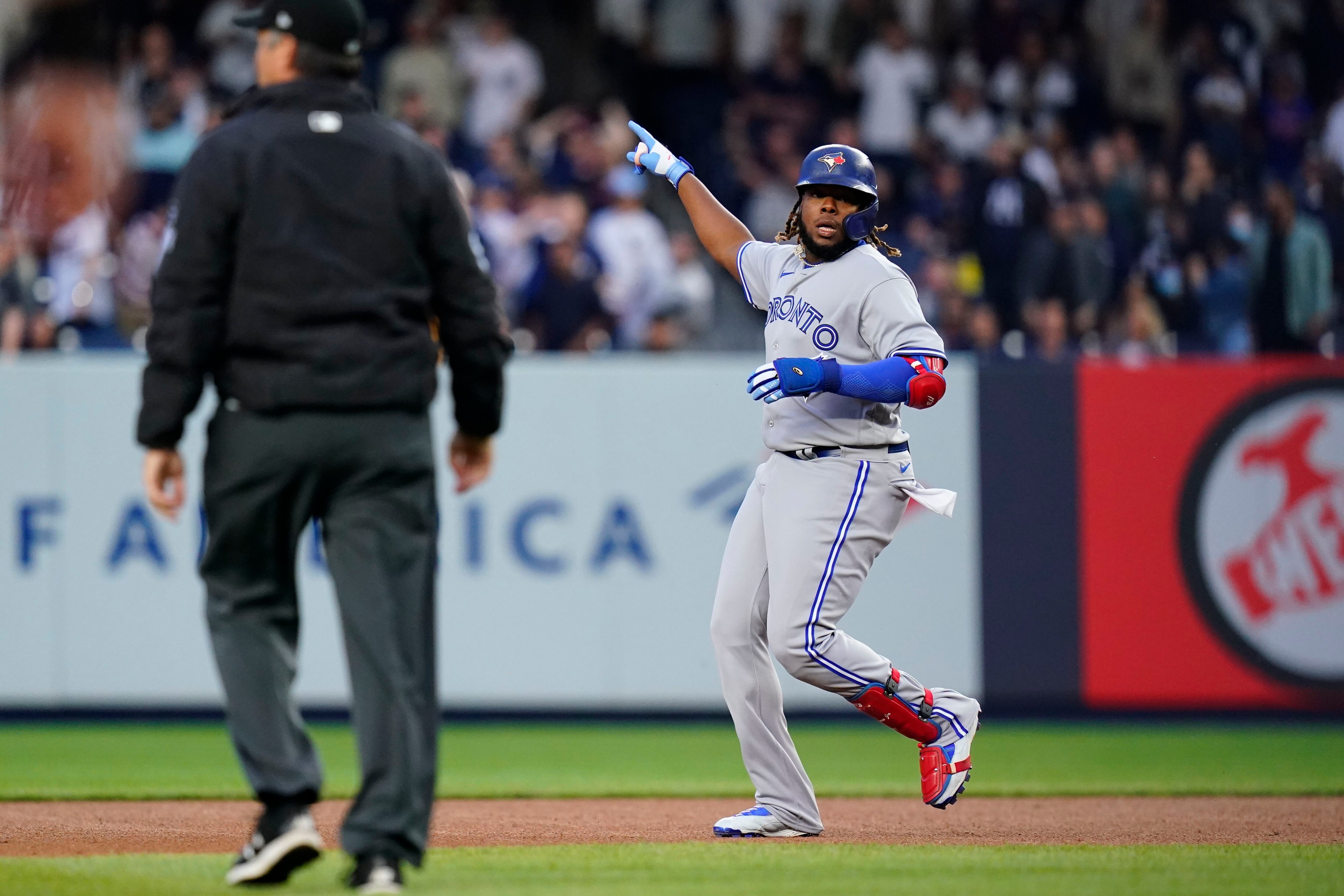 Blue Jays' Vladimir Guerrero Jr. turns down Home Run Derby to protect wrist