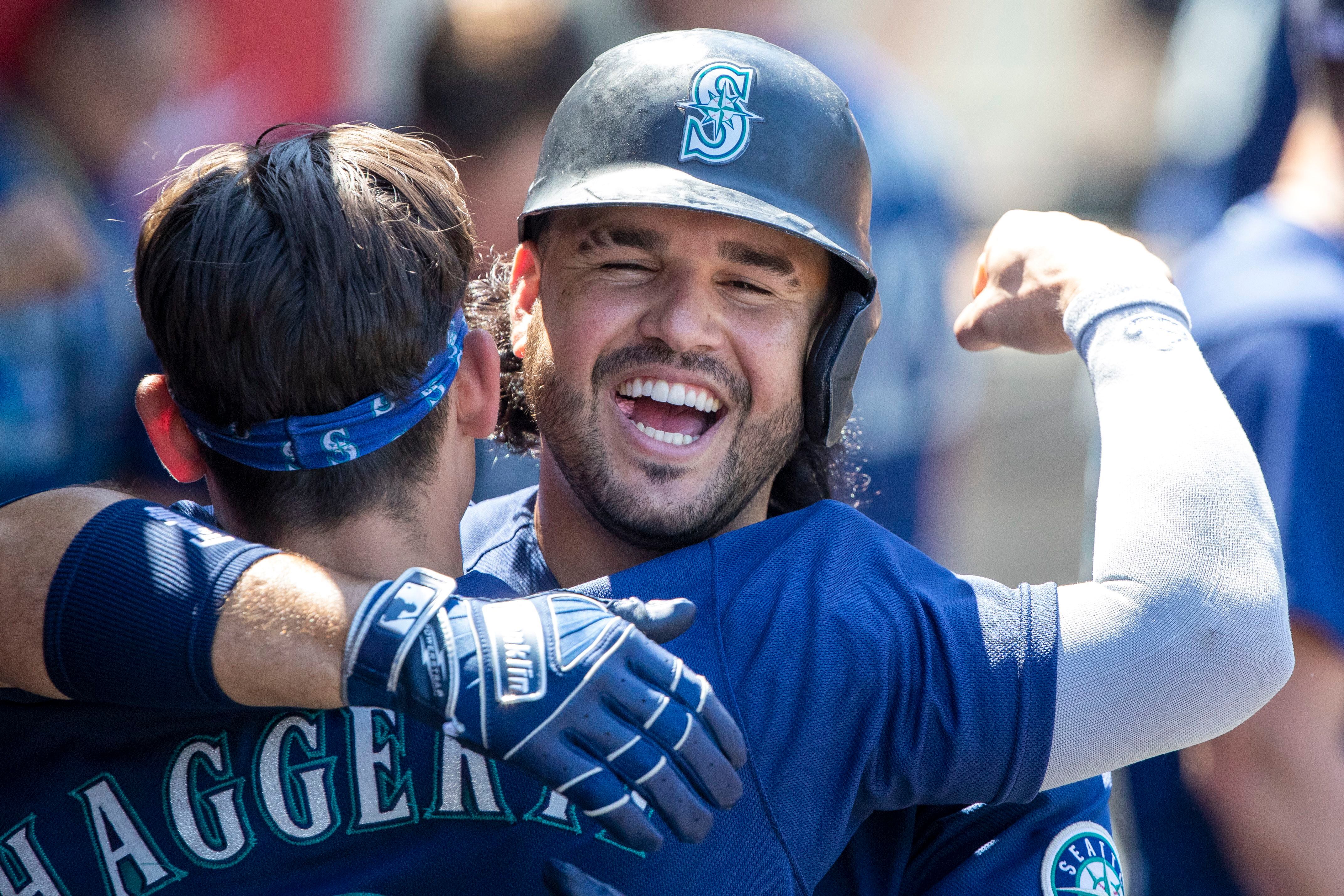 Mariners rule OFs Jesse Winker, Sam Haggerty out for playoffs