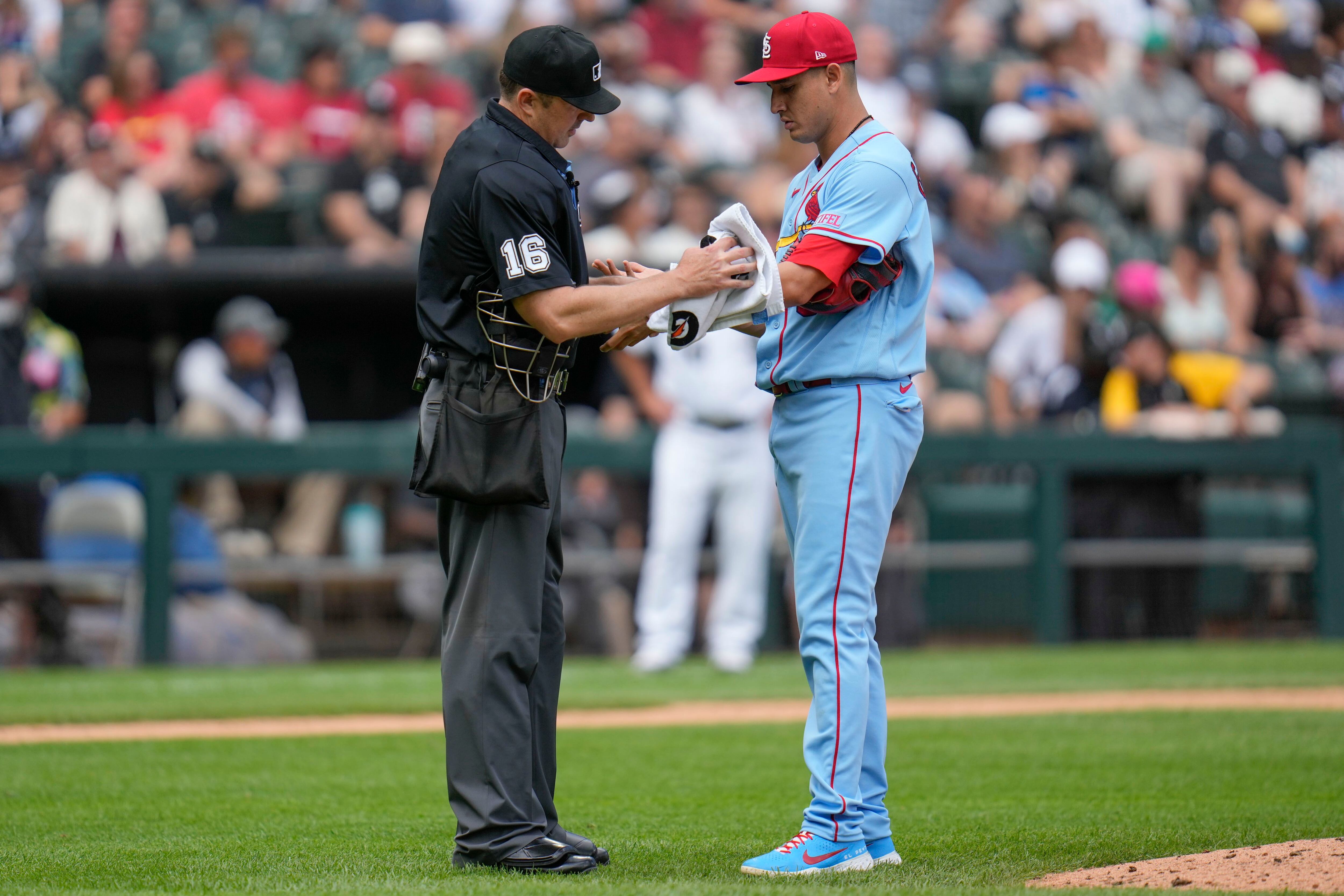 MLB umpire Joe West calls out former Chicago White Sox catcher