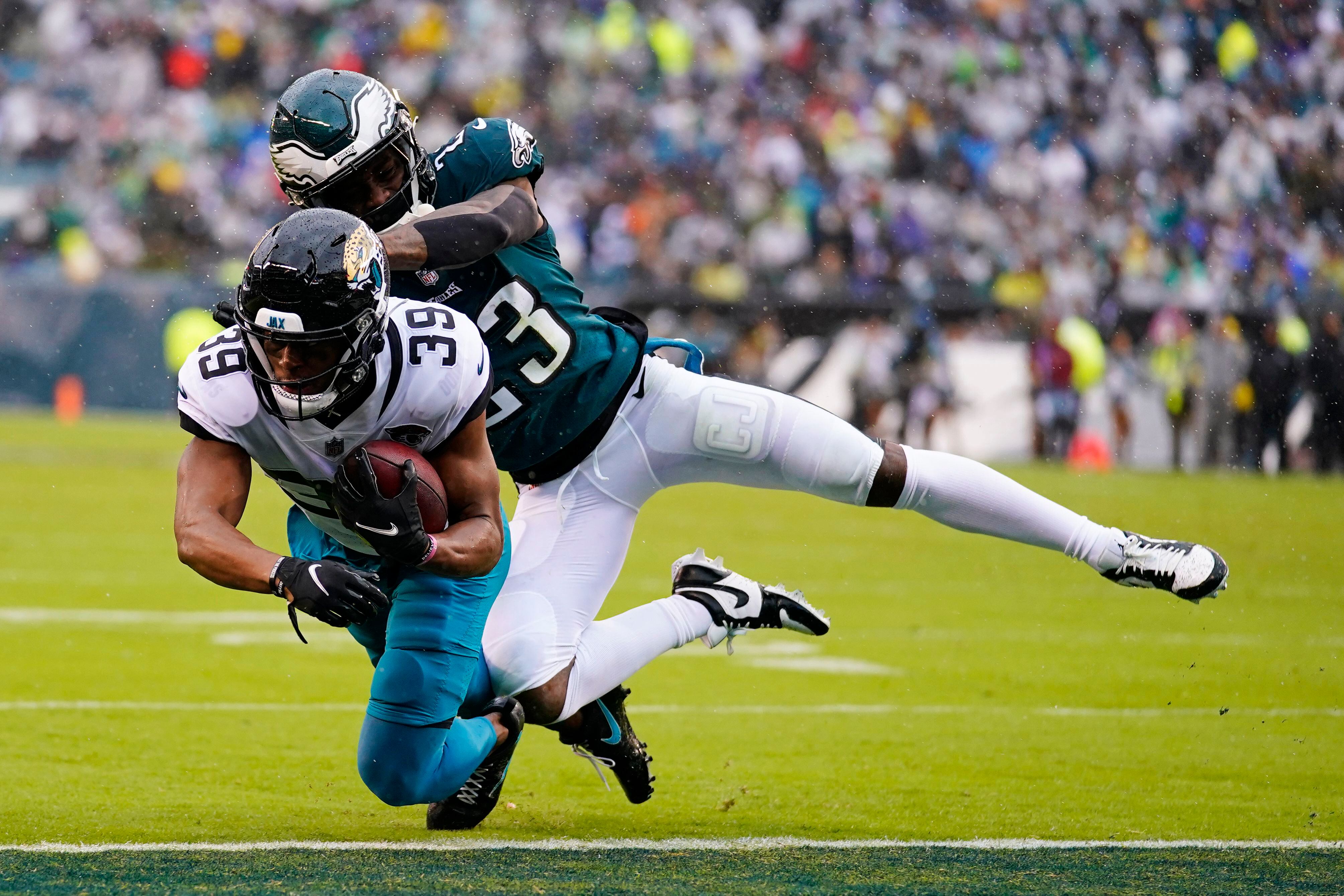 Undefeated Eagles spoil Pederson's return, top Jaguars 29-21 – The