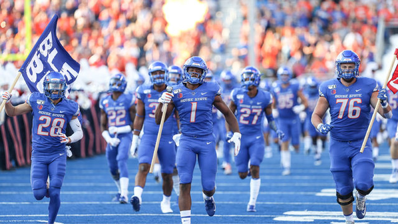 Boise State football vs. Hawaii in Mountain West ...