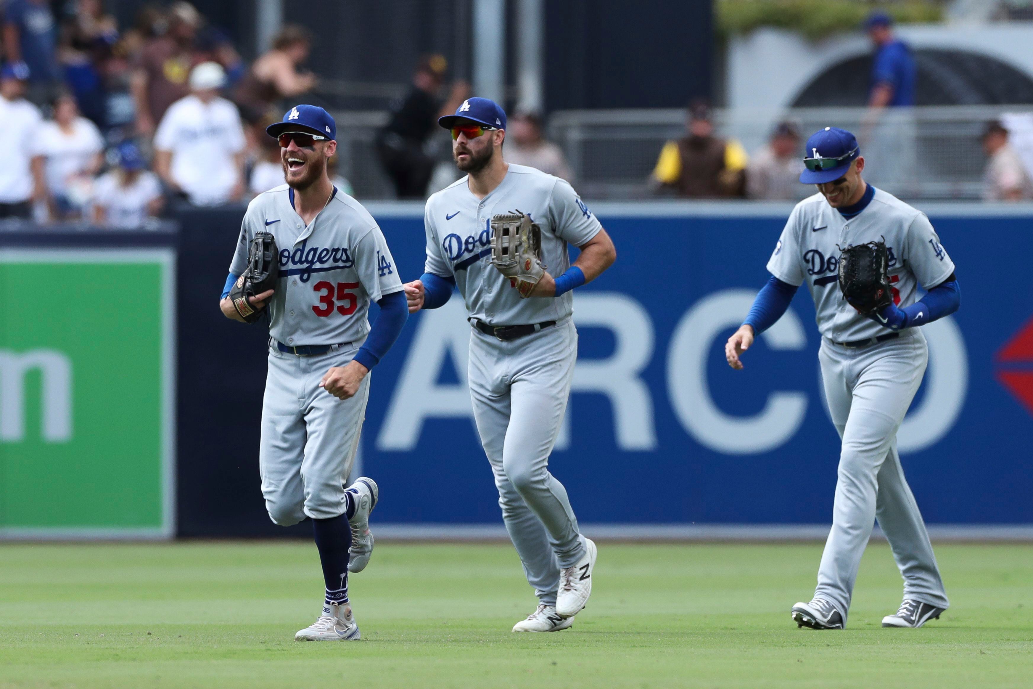 Dodgers 1st team to clinch a playoff spot, rout Padres 11-2