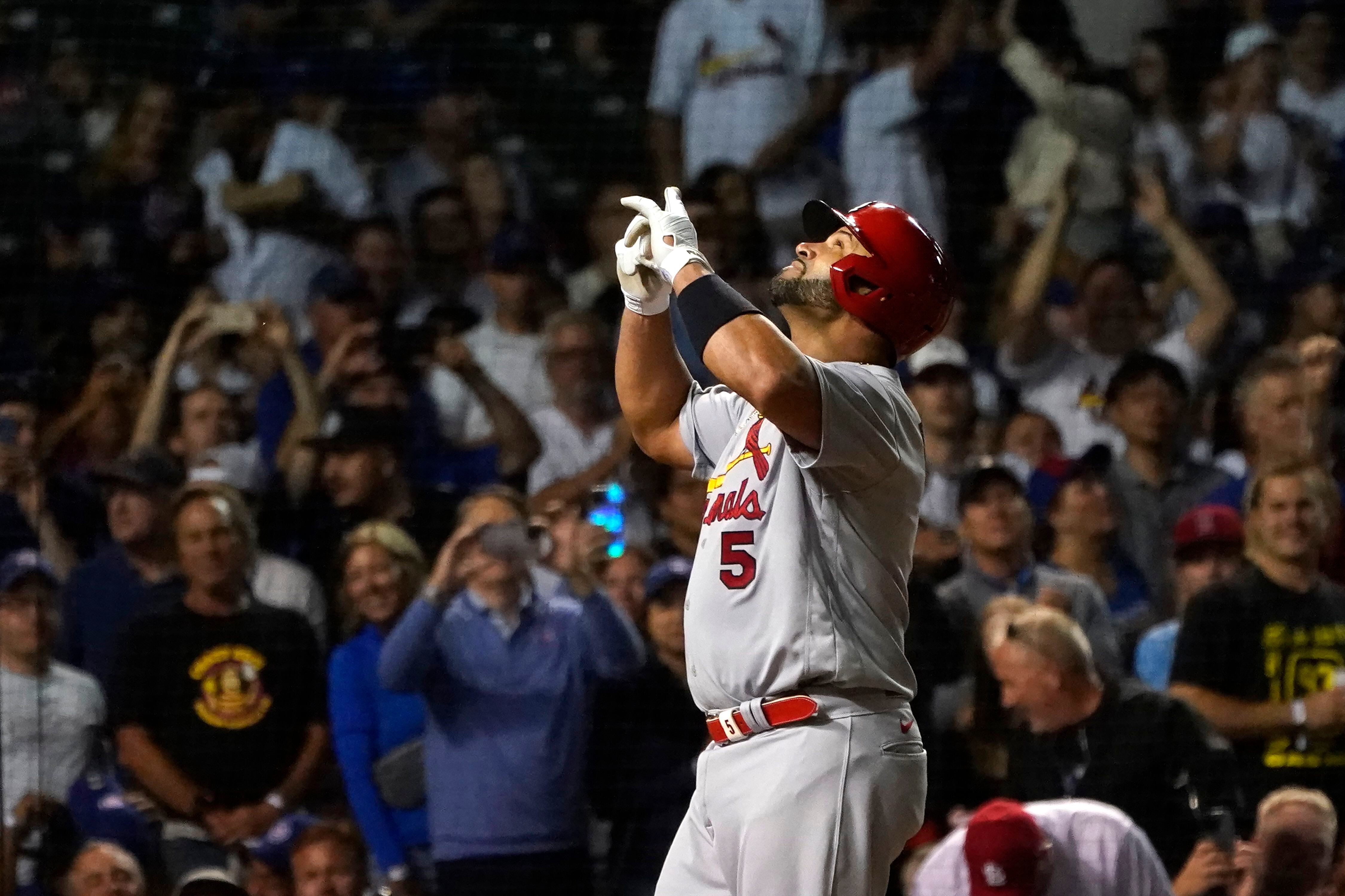 O'Neill out of Cardinals lineup Wednesday as Marmol stands his