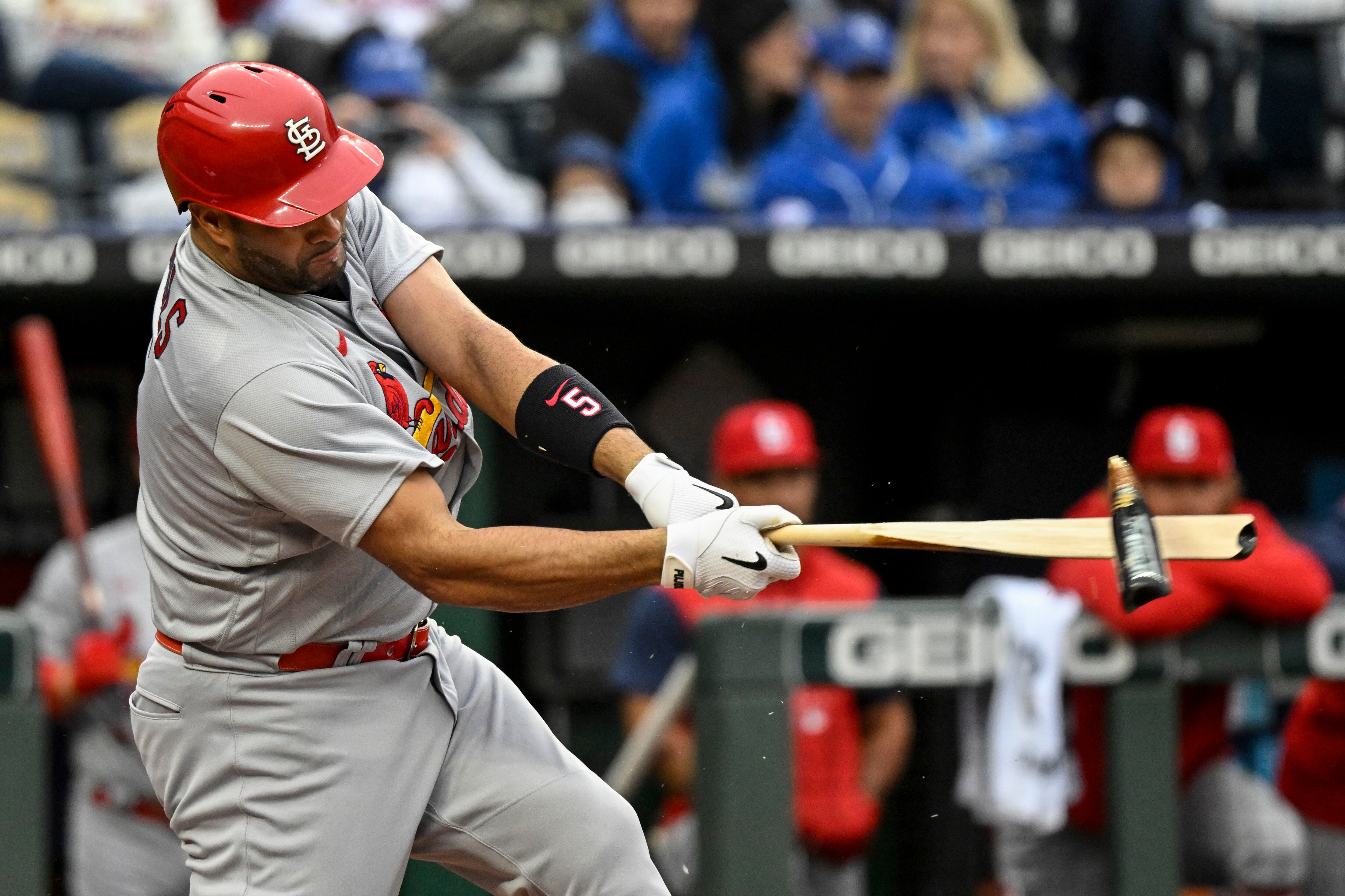 Cardinals' Yadier Molina hits two home runs in historic day alongside  longtime battery mate Adam Wainwright