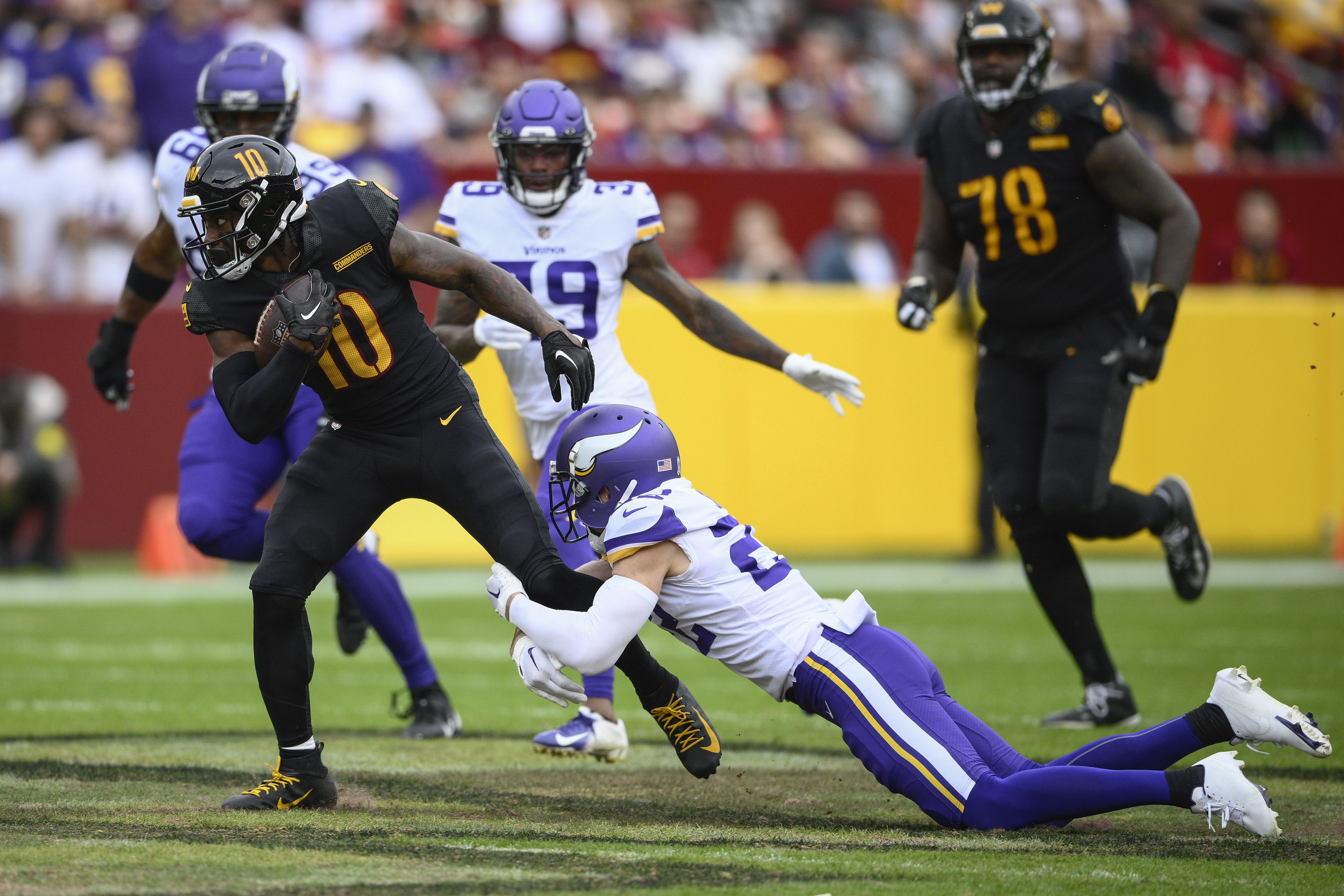 Vikings come back to beat Commanders for 6th consecutive win