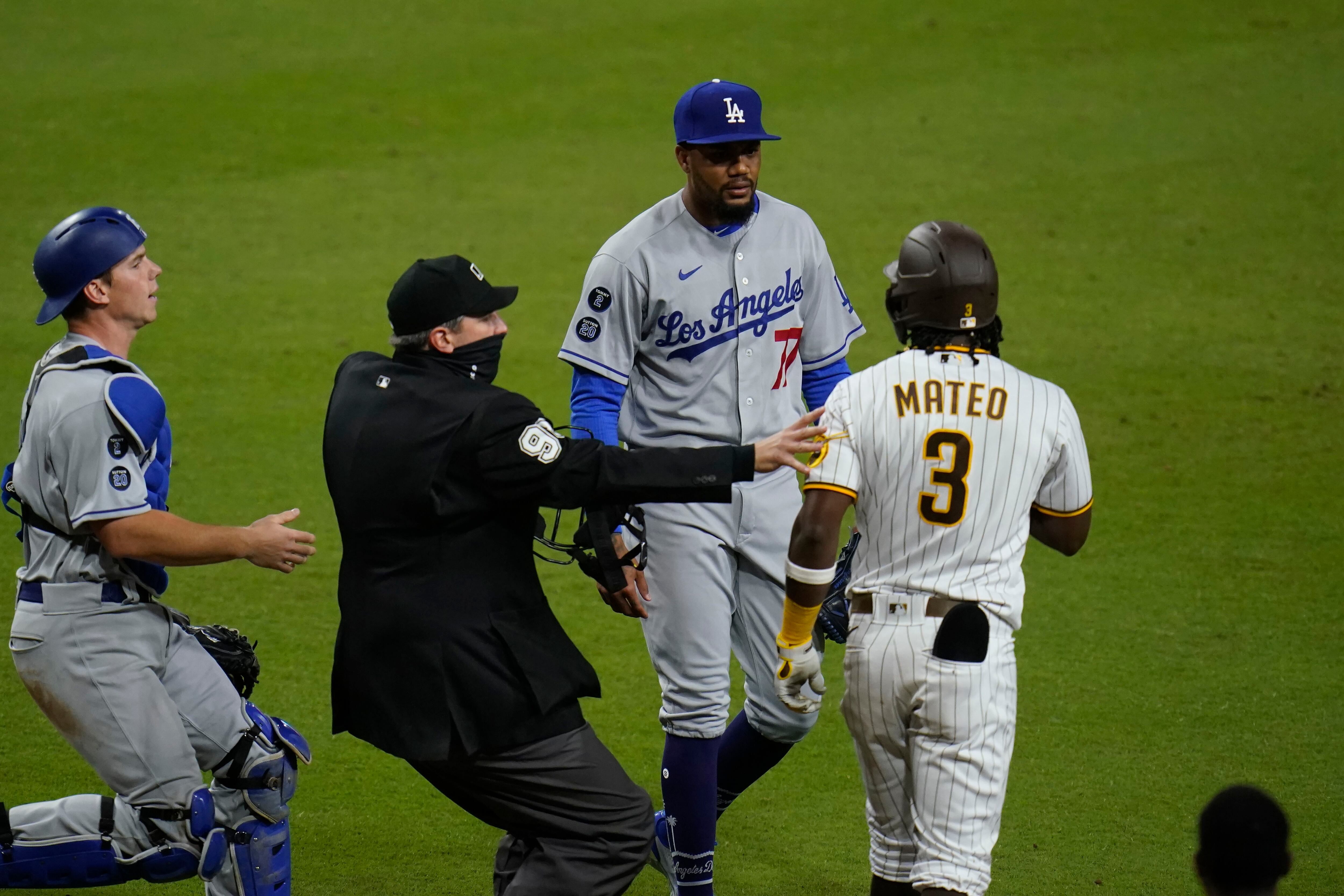 Padres slapped with brutal Manny Machado injury update amid tough