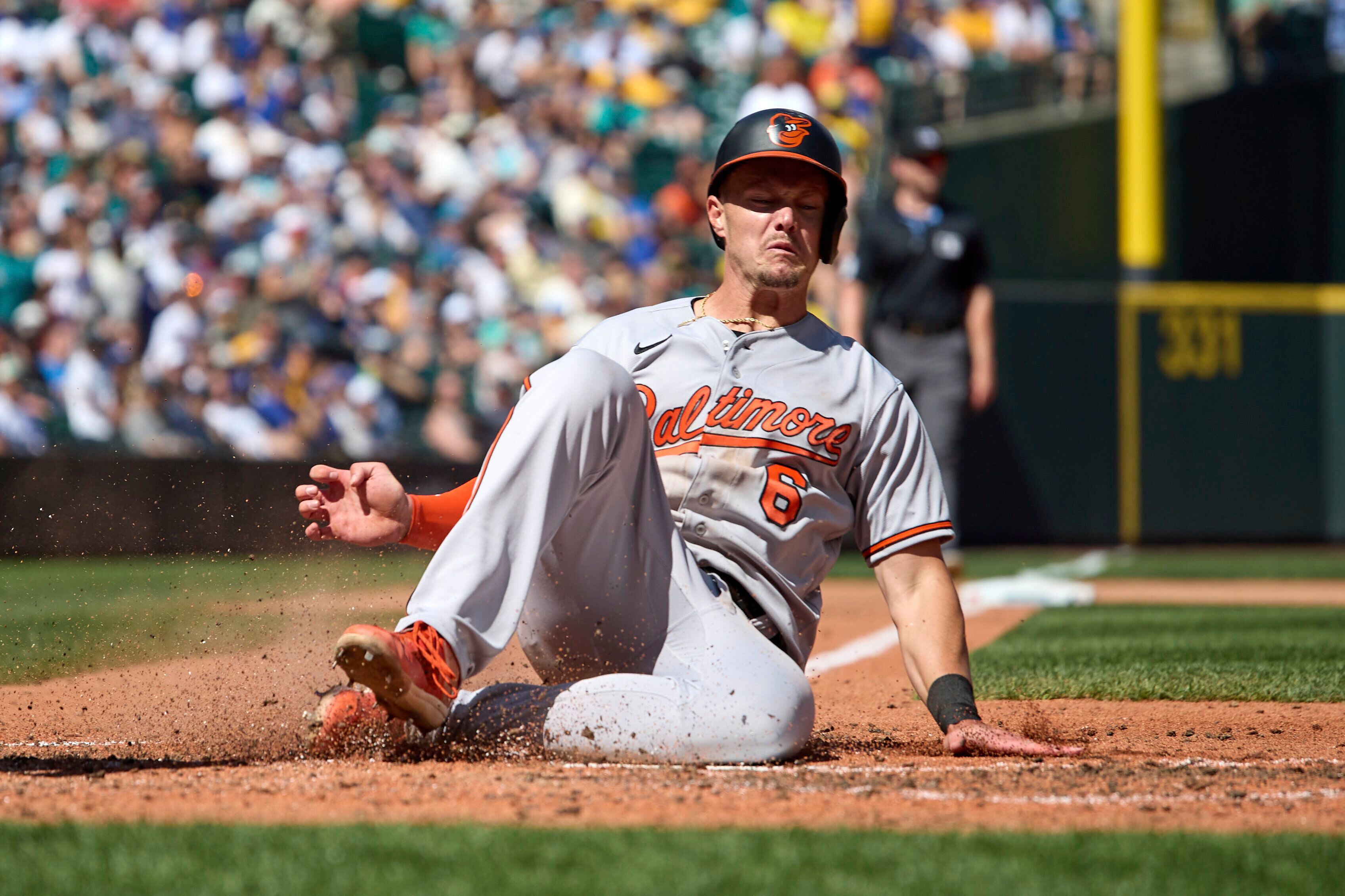 Cedric Mullins robs tying home run, hits winning one in Orioles' 5