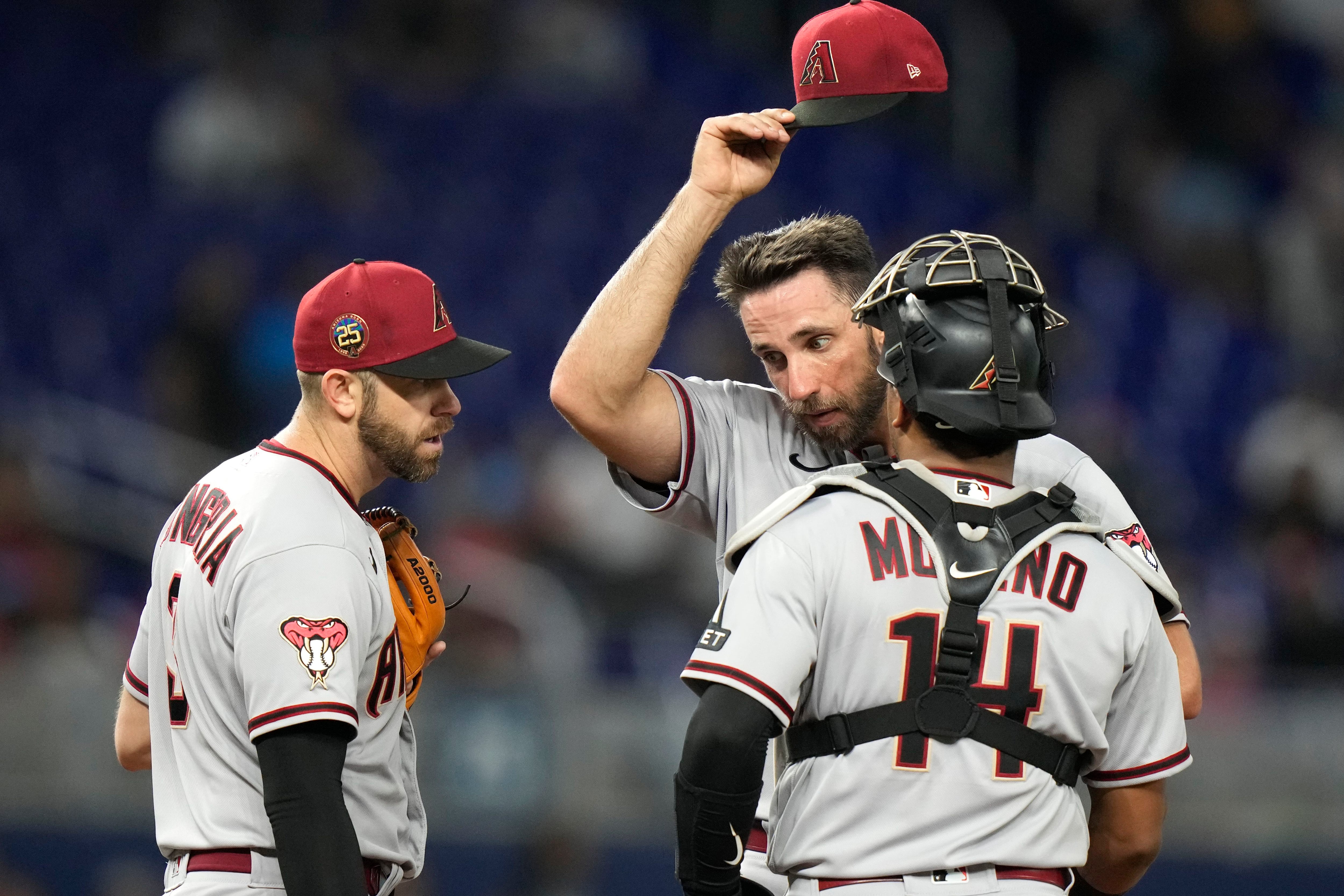 Madison Bumgarner released by D-Backs after clearing waivers