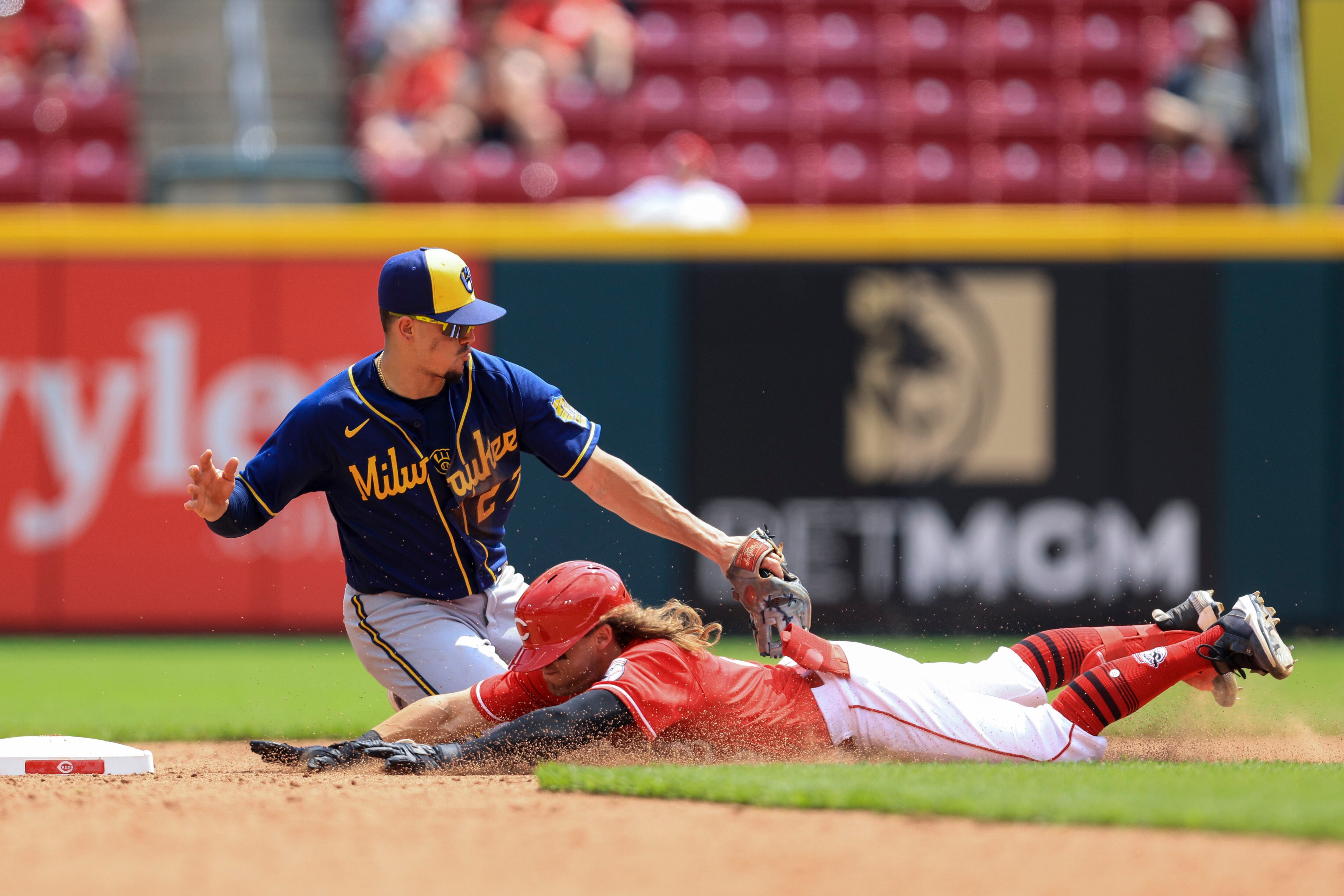 Riding a tricycle! Yelich record-tying 3rd cycle, Brews fall