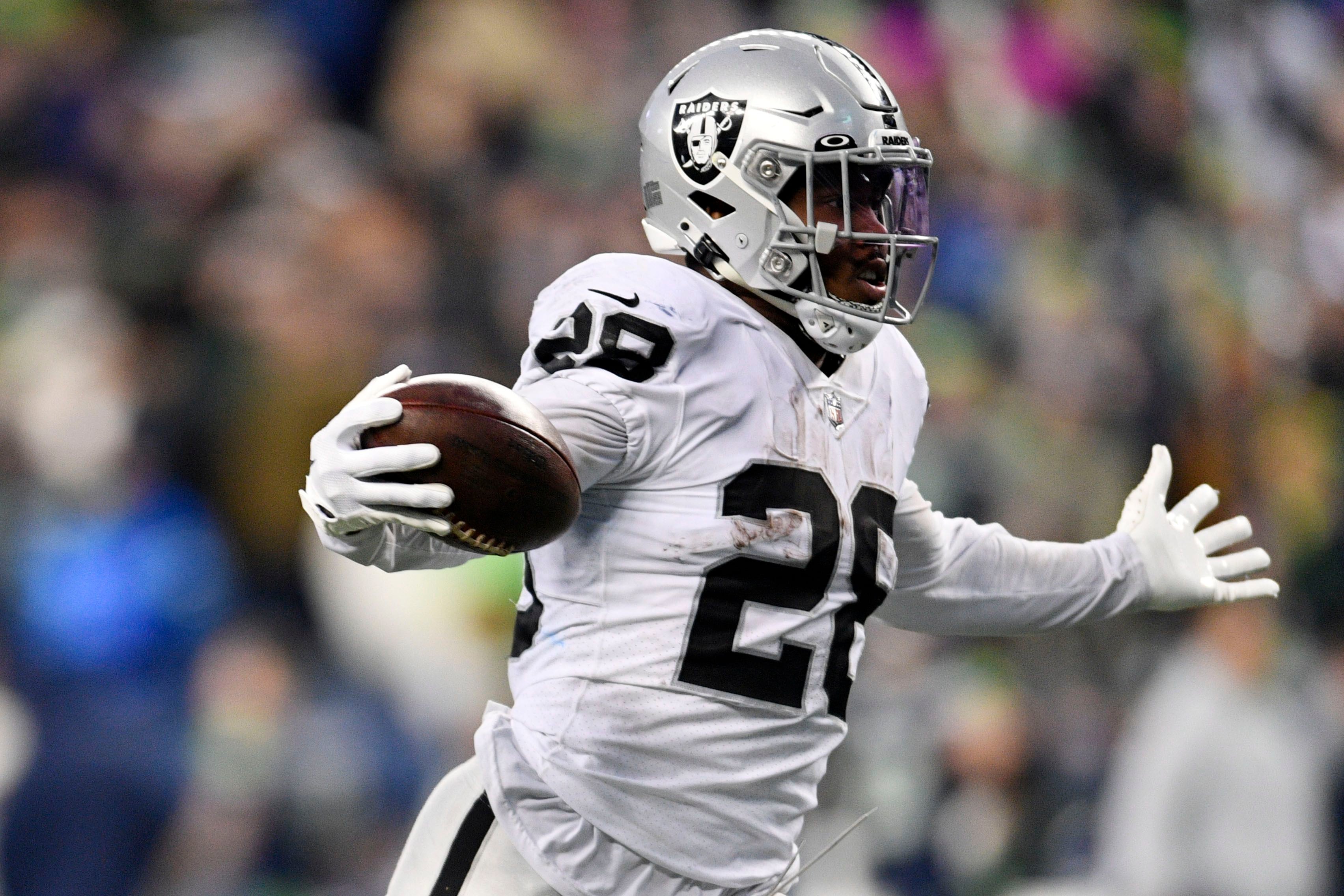 Jacobs caps huge day with TD in OT, Raiders beat Seahawks