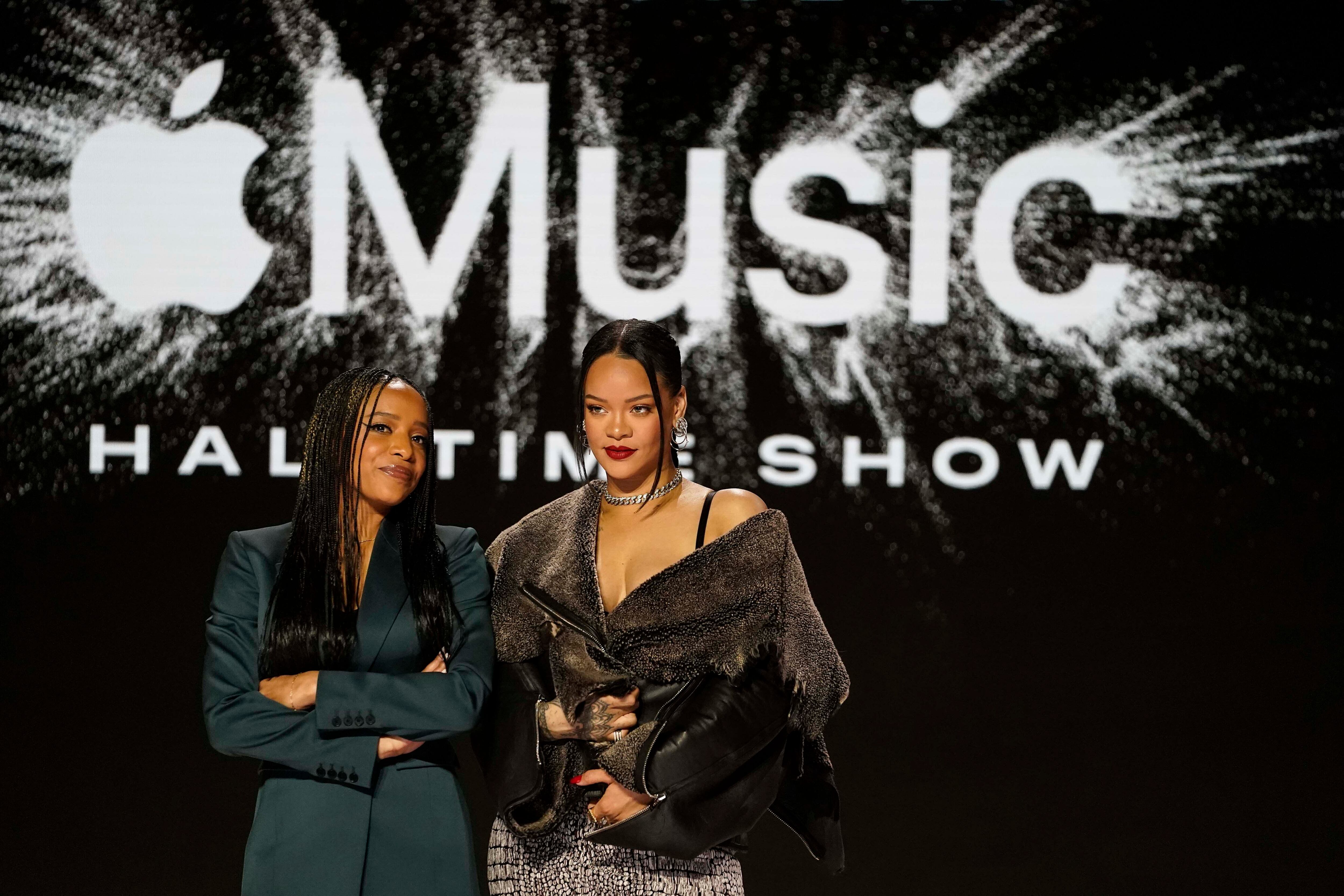 Rihanna promises a 'jam-packed' Super Bowl halftime show - WWAYTV3