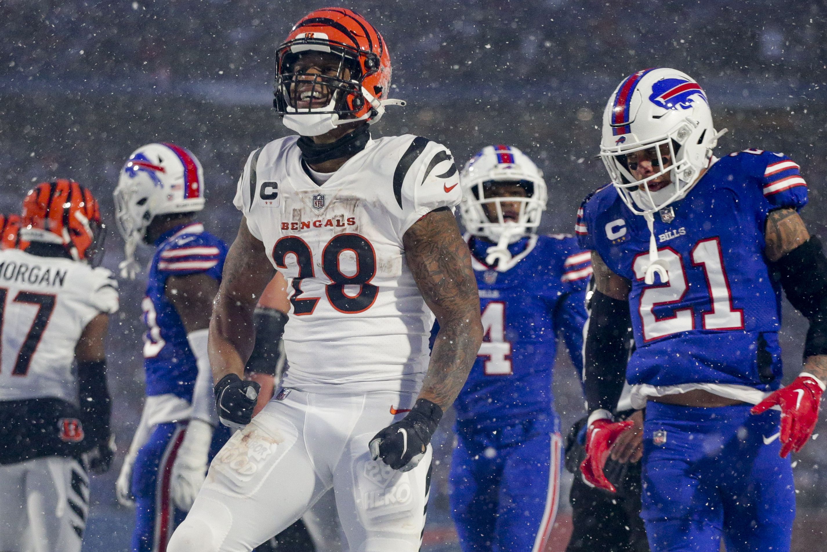 Watch: Josh Allen gets emotional in postgame locker room speech