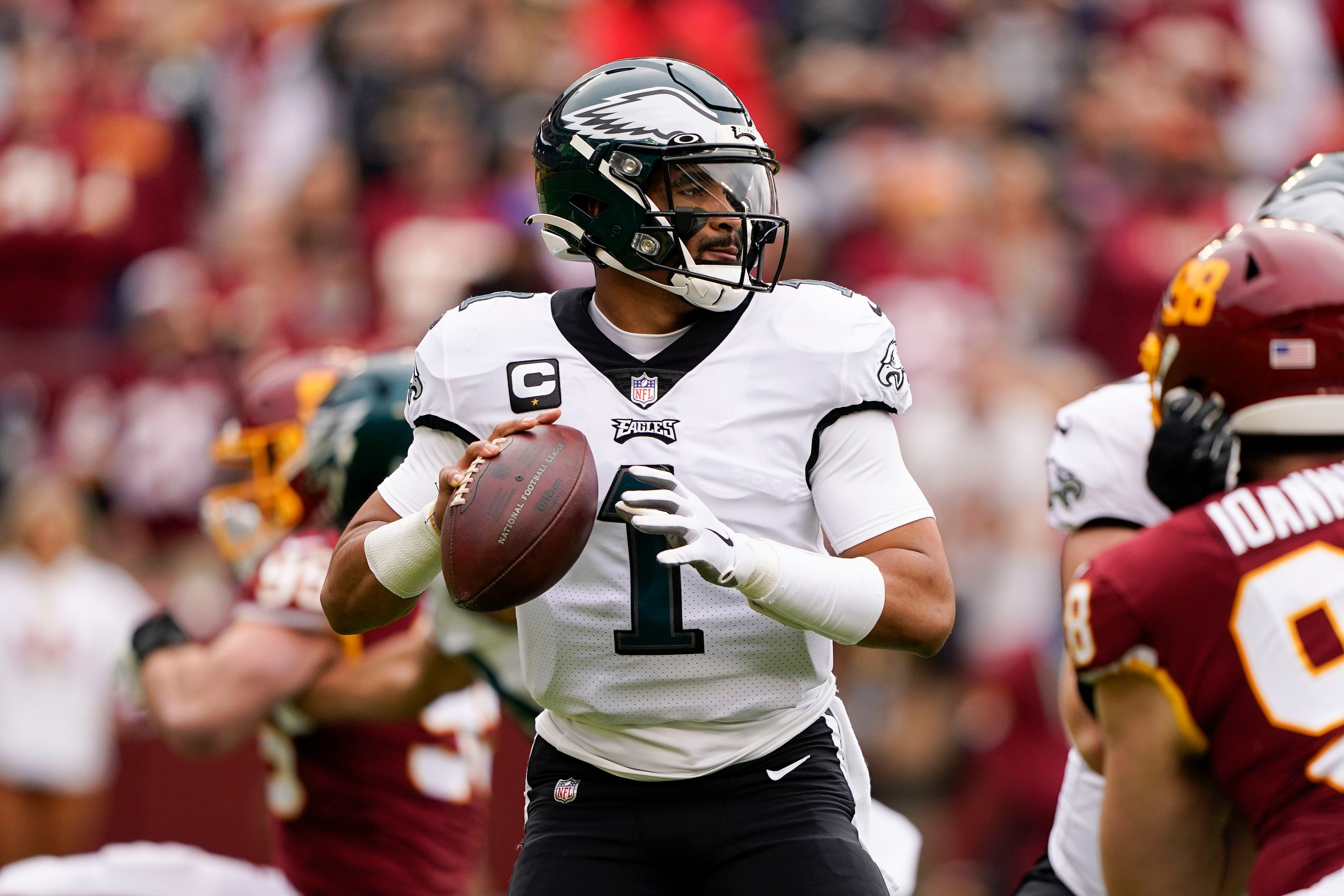 Jalen Hurts avoids injury after railing full of Eagles fans collapsed