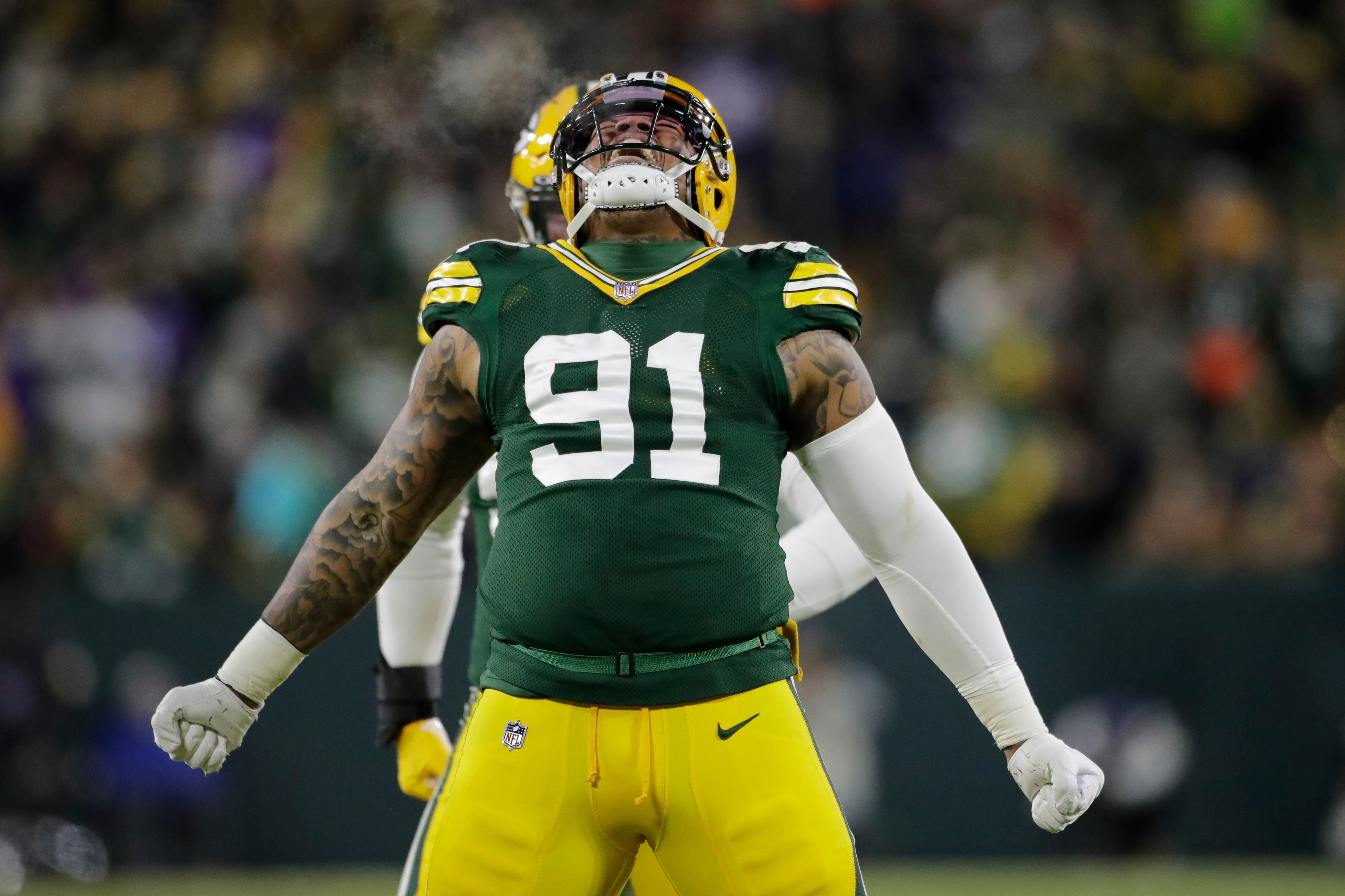 Packers rout Vikings in cold to take NFC's No. 1 seed – WKTY