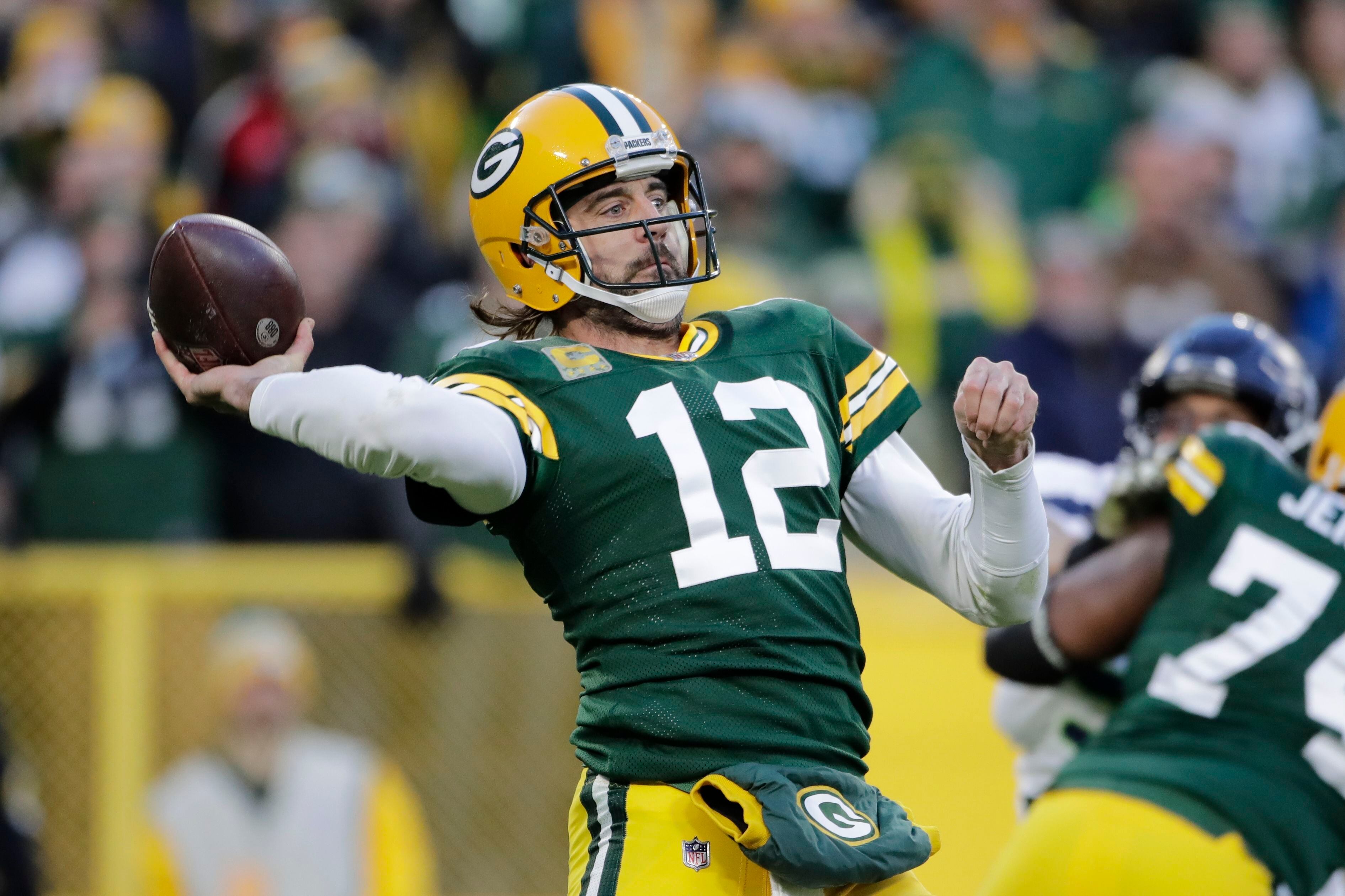 Aaron Rodgers 'a little misty' upon his Packers return