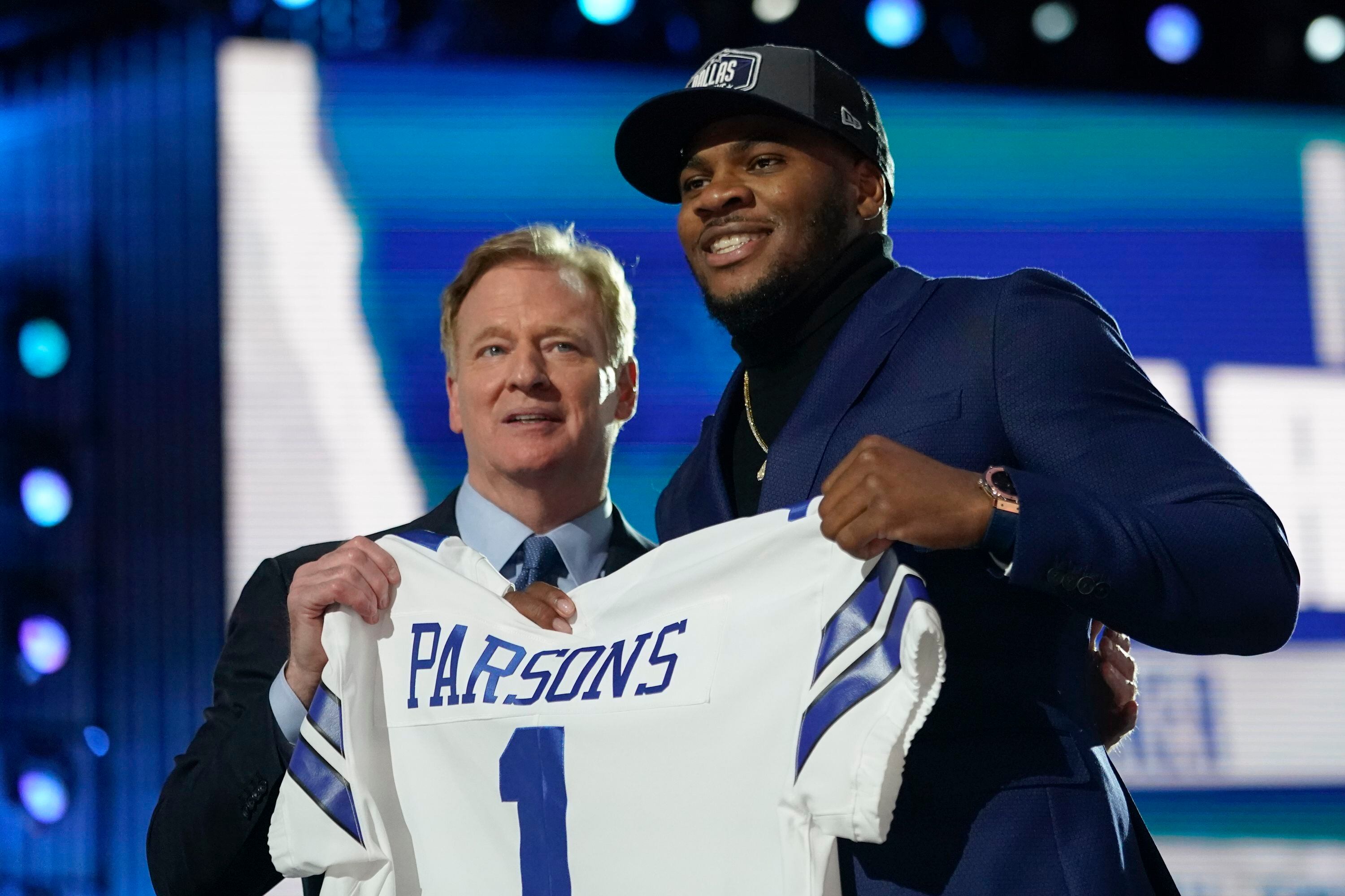 Cowboys news: Micah Parsons get more awards, Sean Payton steps