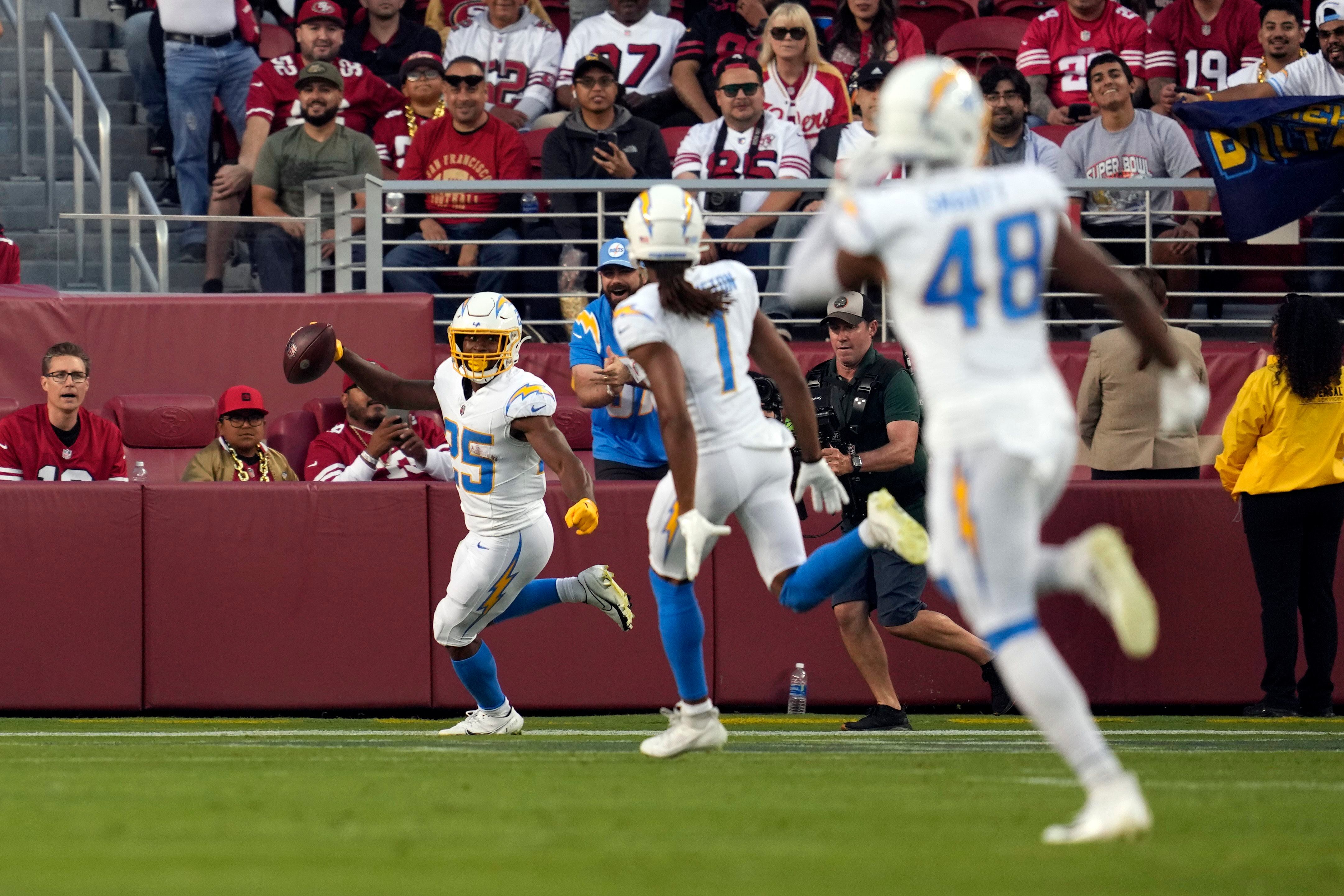 Chargers vs. 49ers Recap: Max Duggan, run offense lead Bolts over Niners  23-12 - Bolts From The Blue