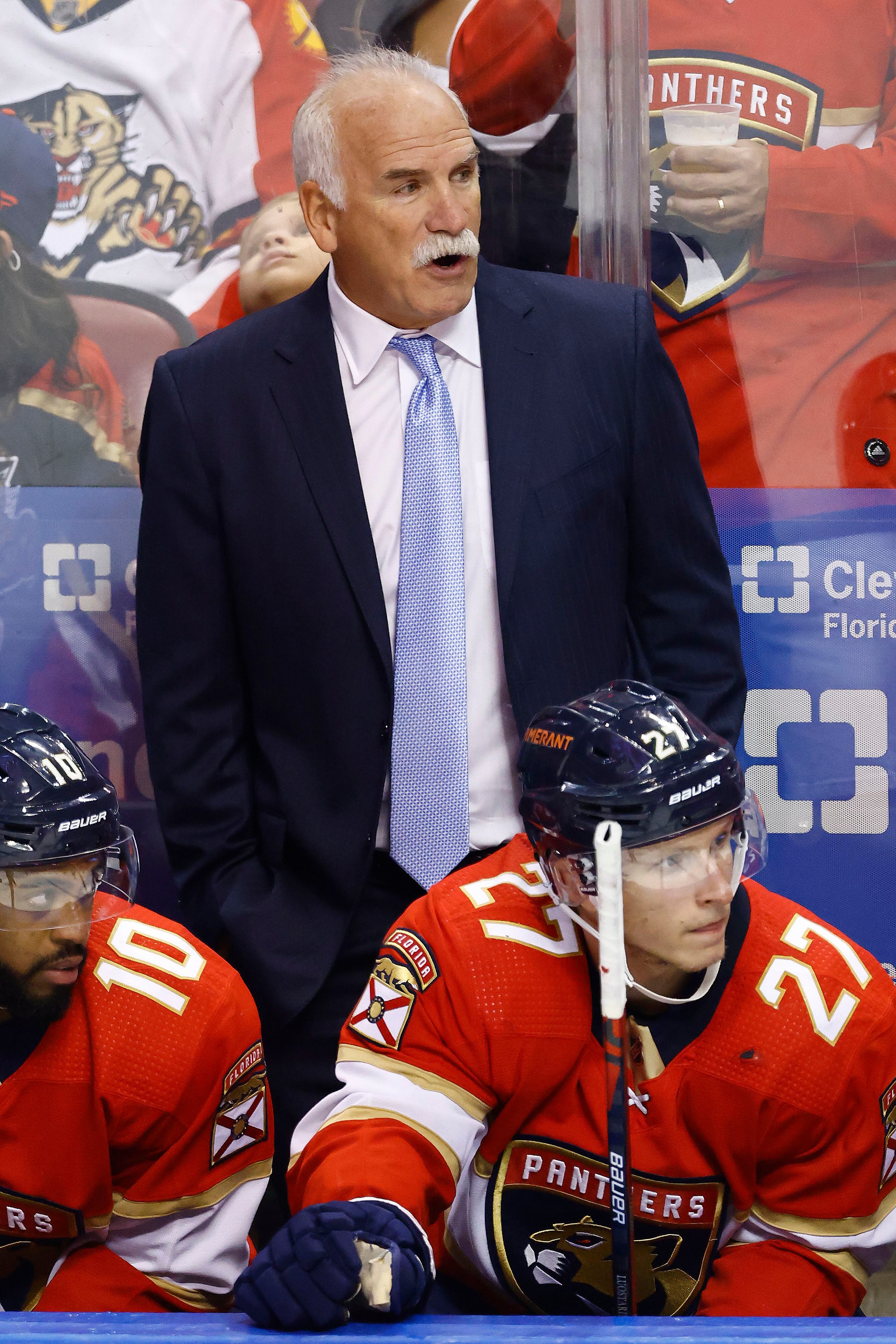 Stan Bowman releases statement following resignation from the Blackhawks