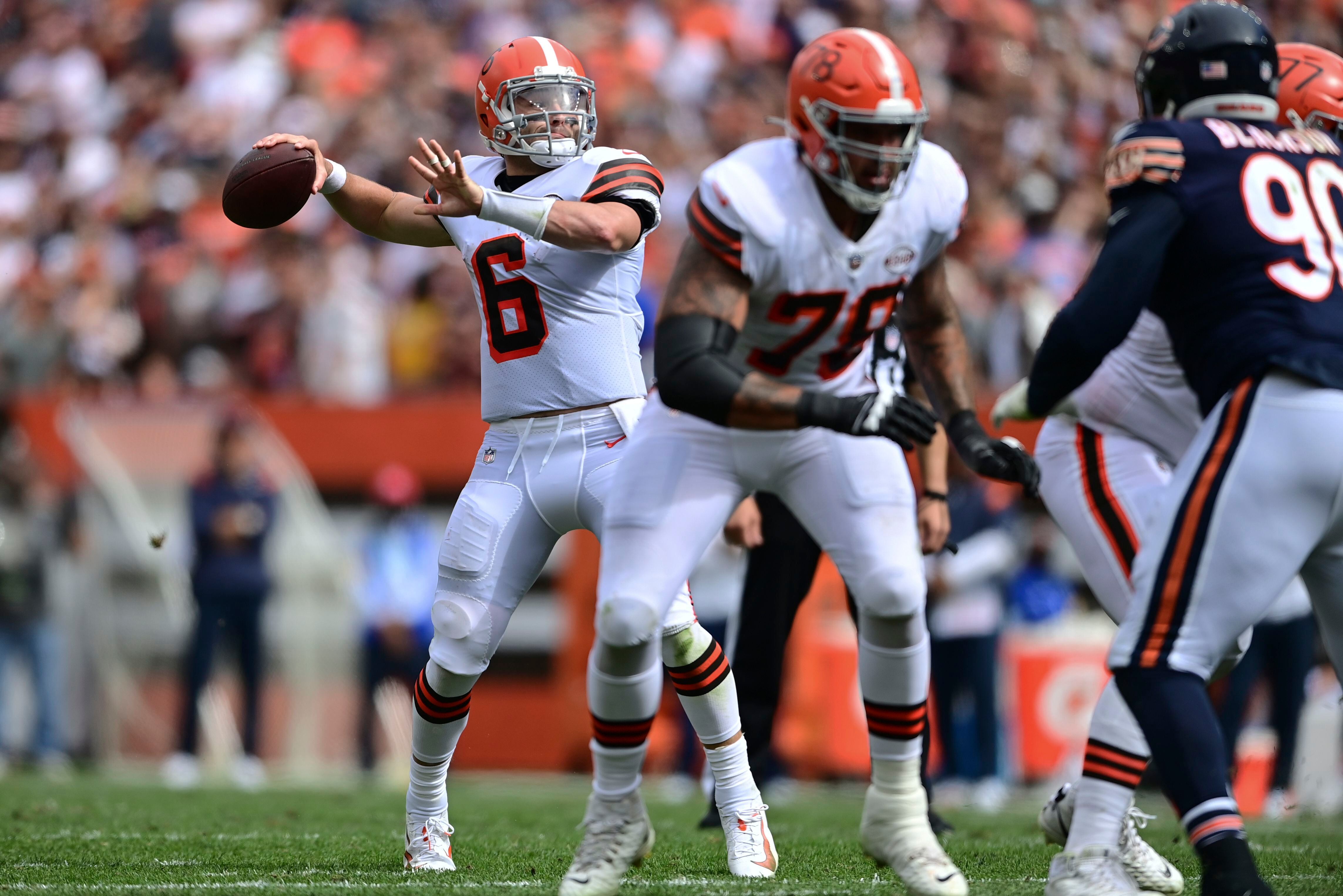 Garrett, Browns Rough Up Rookie QB Fields, Slam Bears 26-6, Chicago News