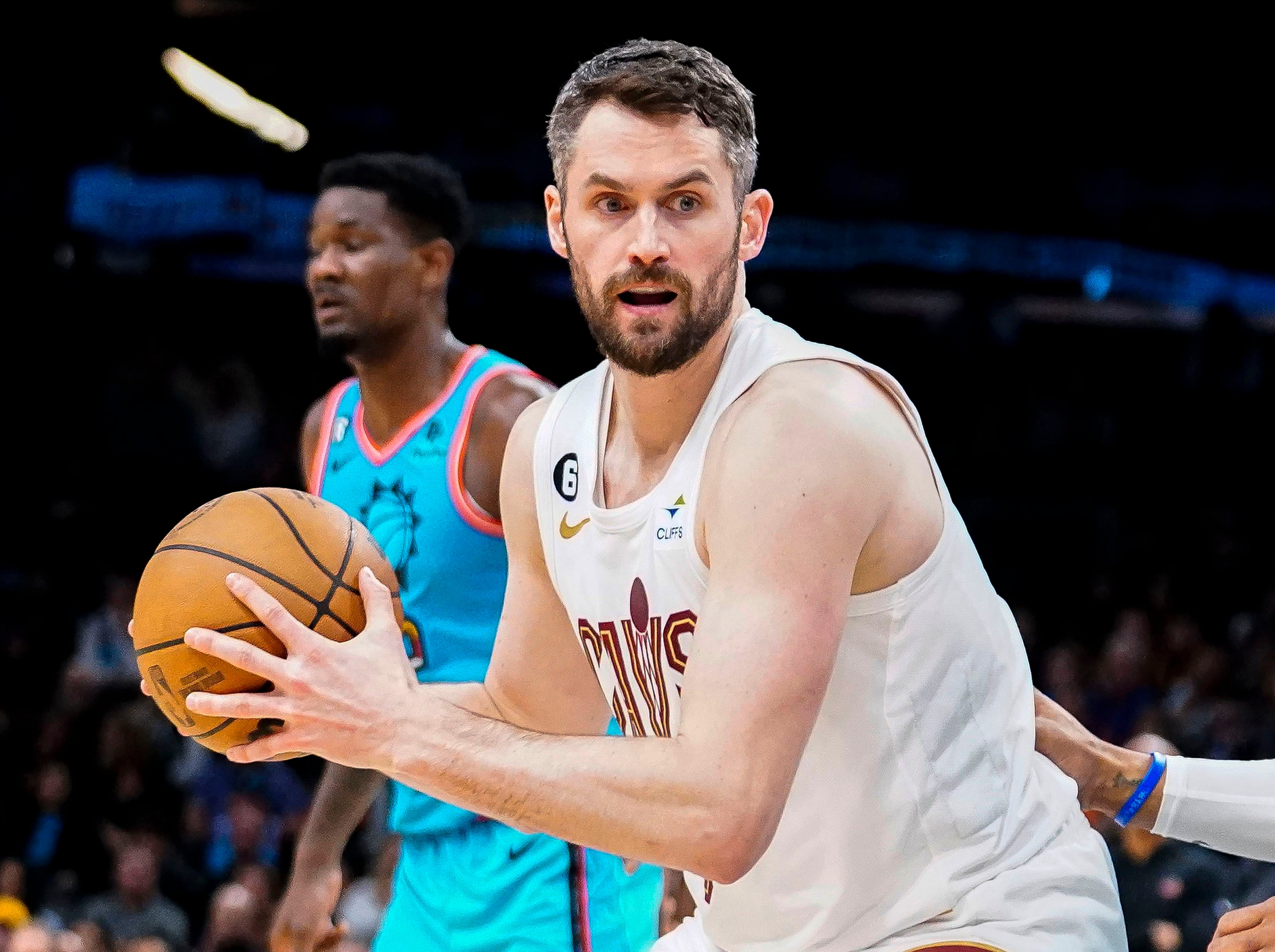 Kevin Love returning back to familiar number with Heat after Cavs buyout