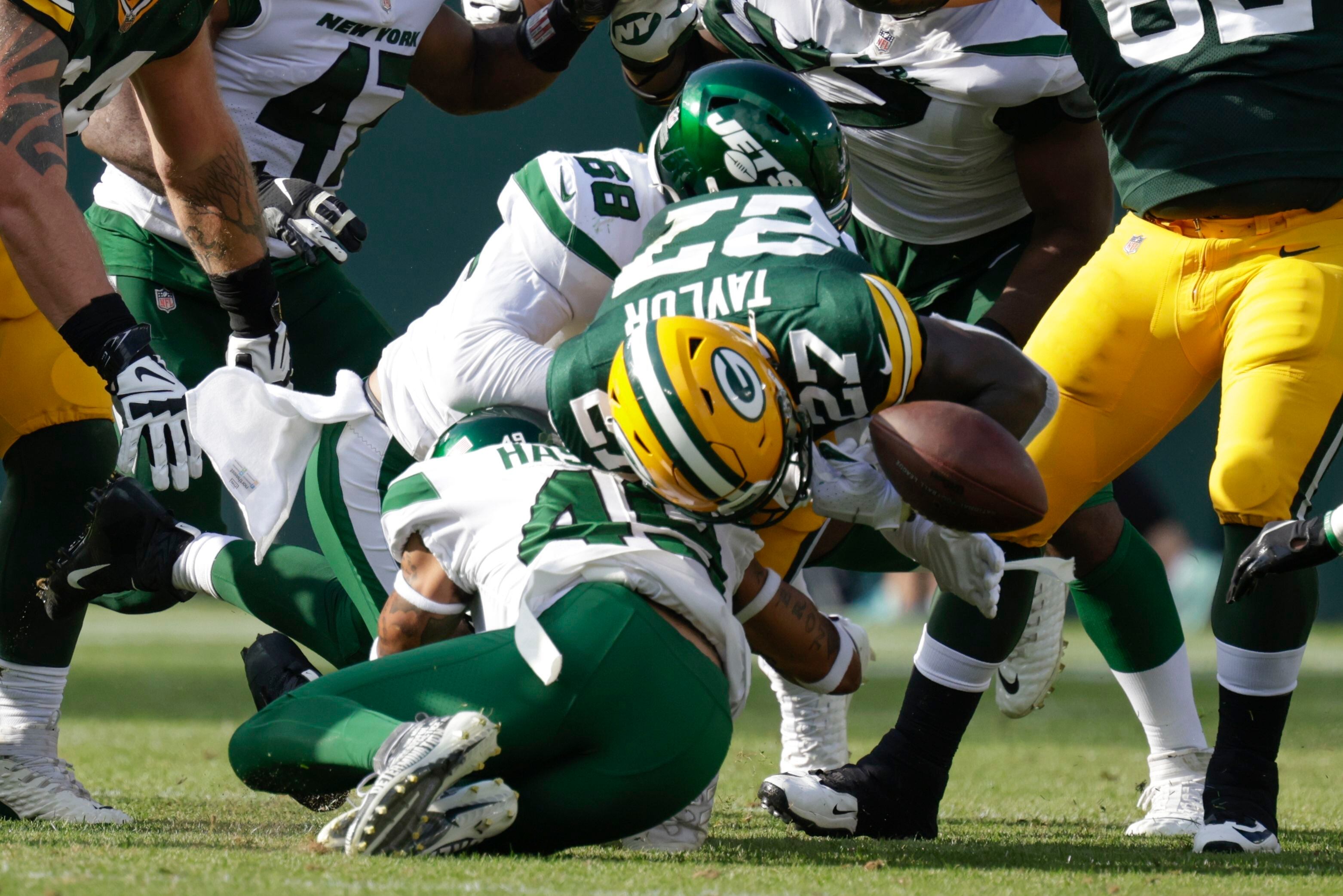 Wilson throws 2 TD passes as Jets beat Packers 23-14 – KXAN Austin