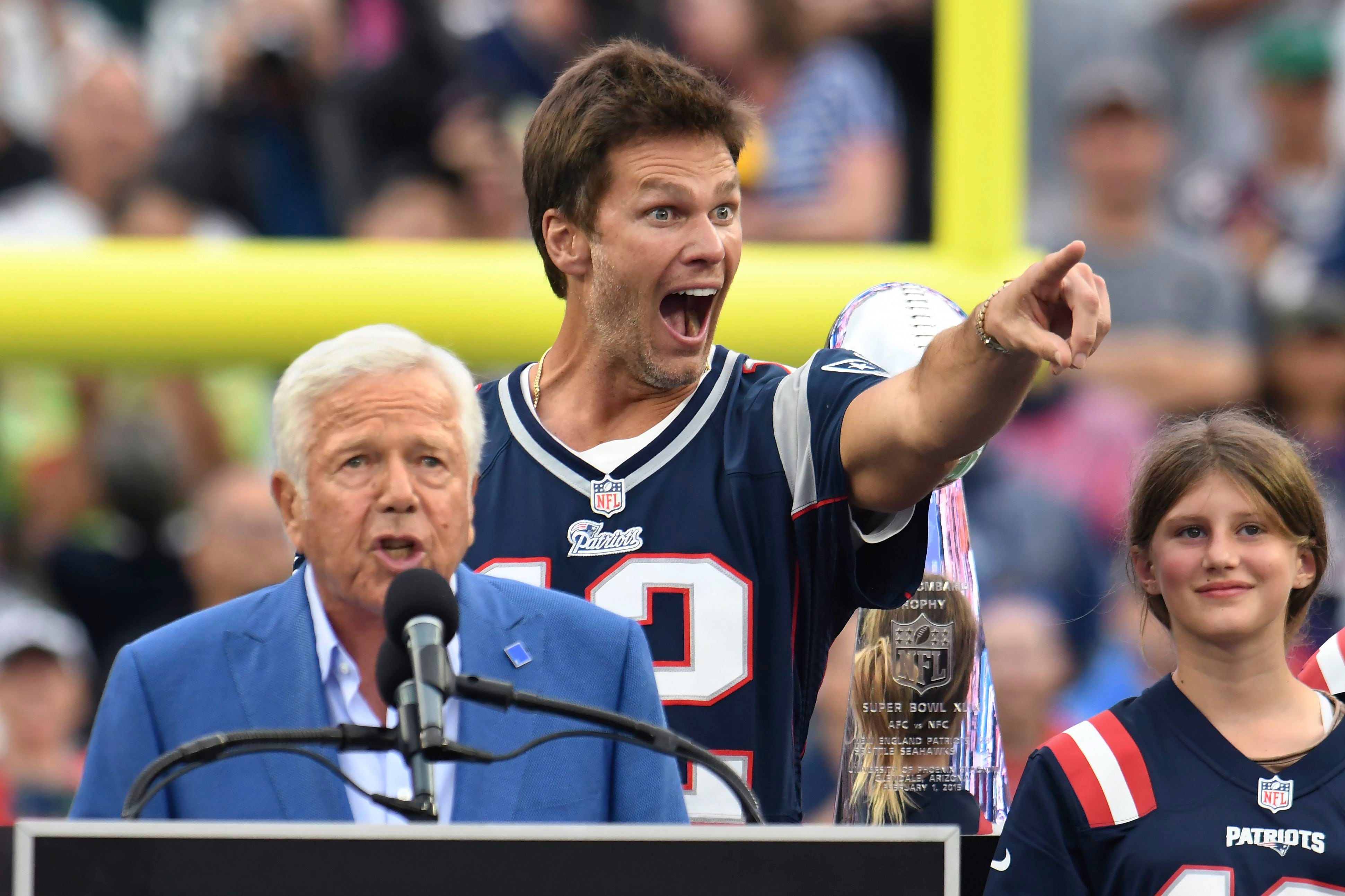 Tom Brady shows off recovered Super Bowl jersey at opening day in