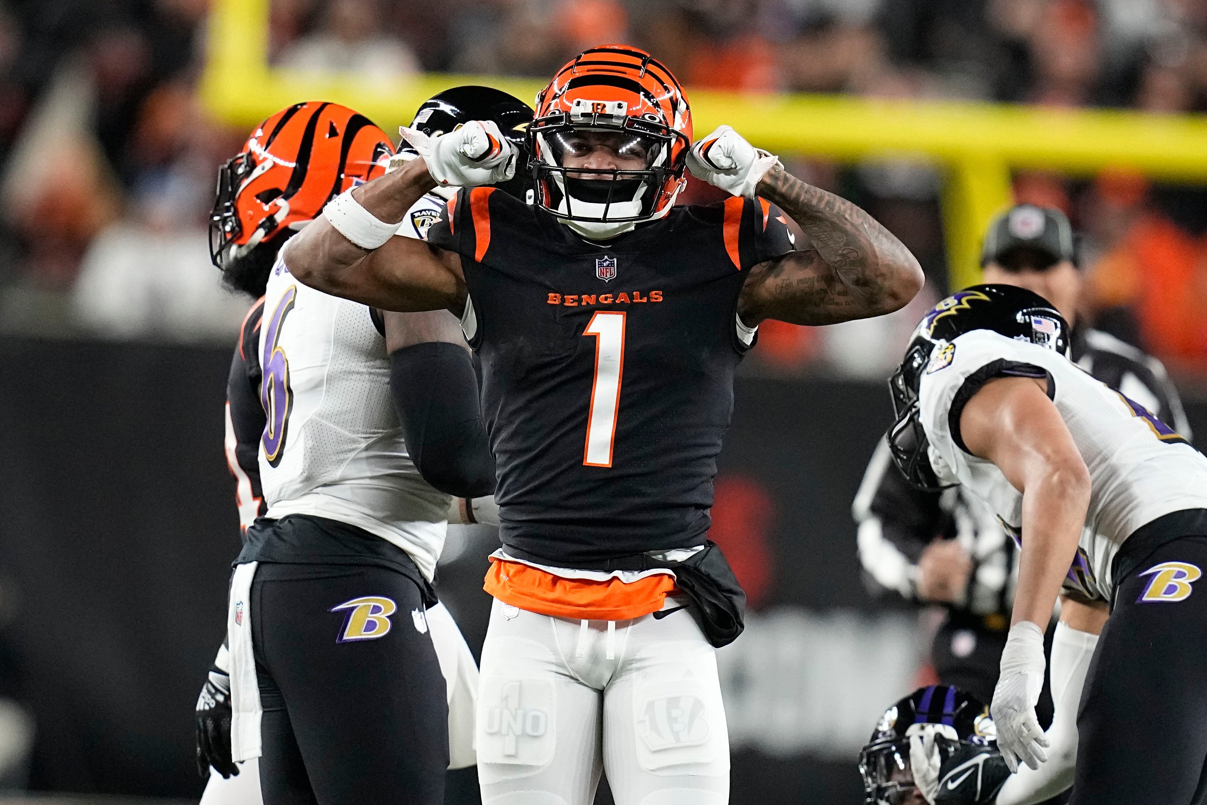 Bengals Return Tyler Huntley's Fumble for 98-Yard Touchdown