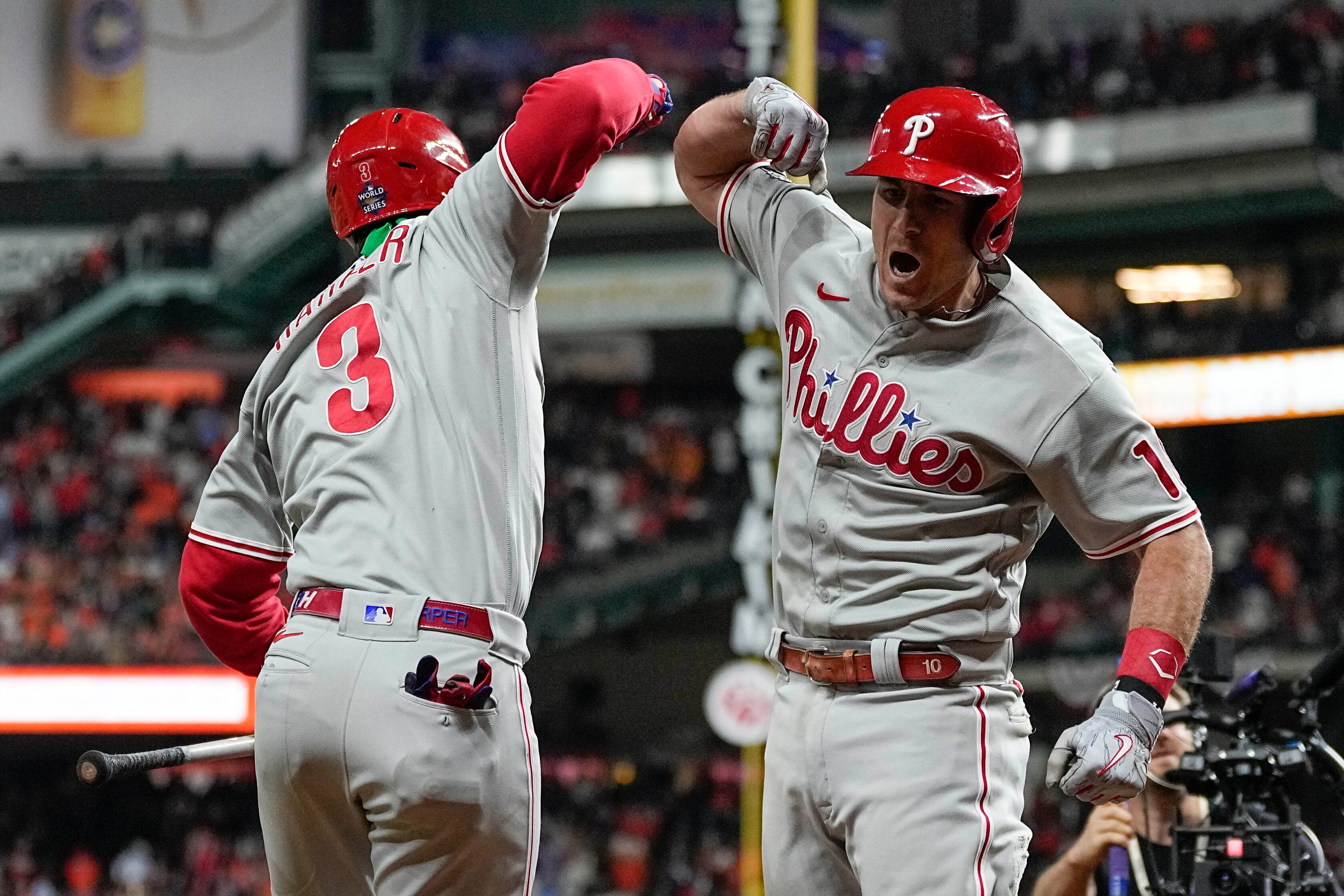 Realmuto, Phils rally past Astros in 10 to open World Series