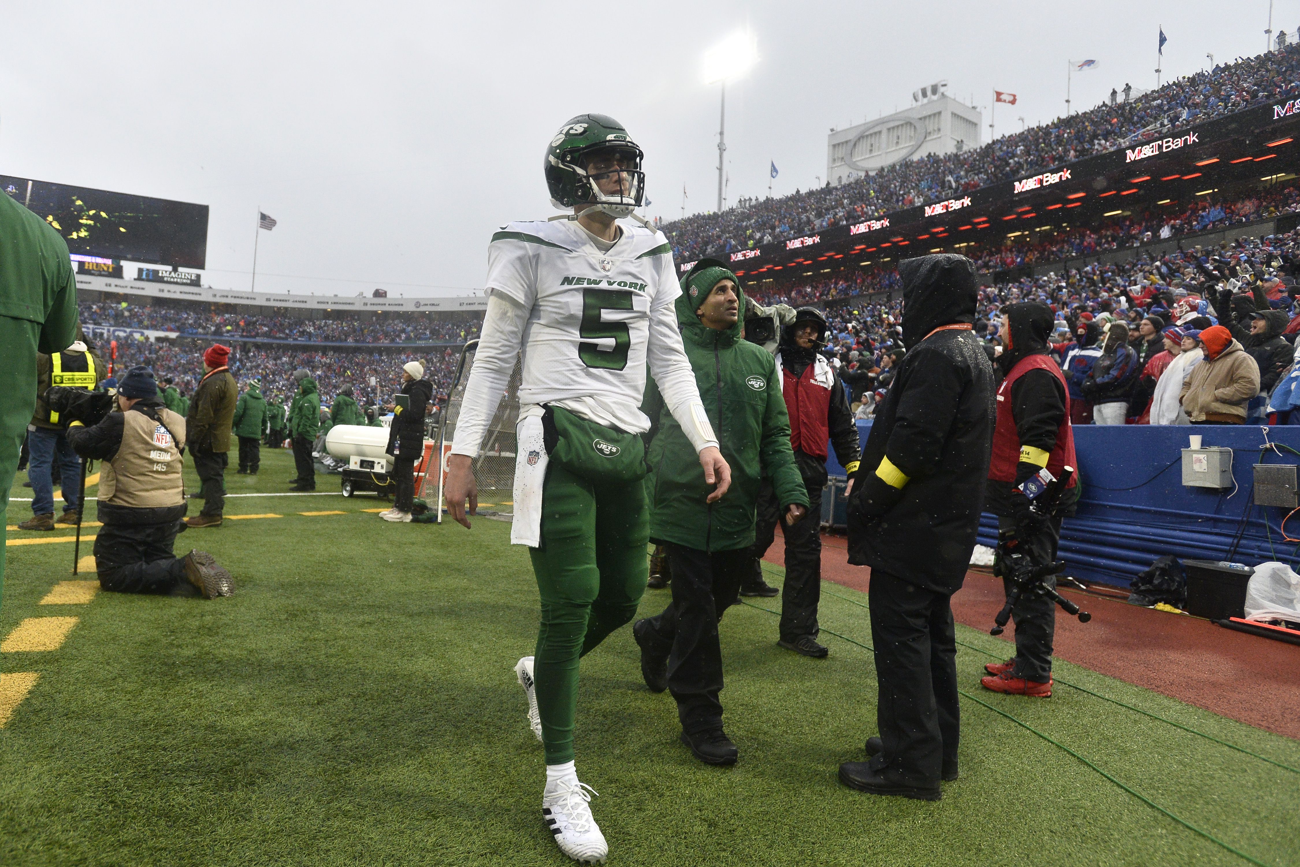 Mike White injury: Jets QB taken to hospital after loss to Bills