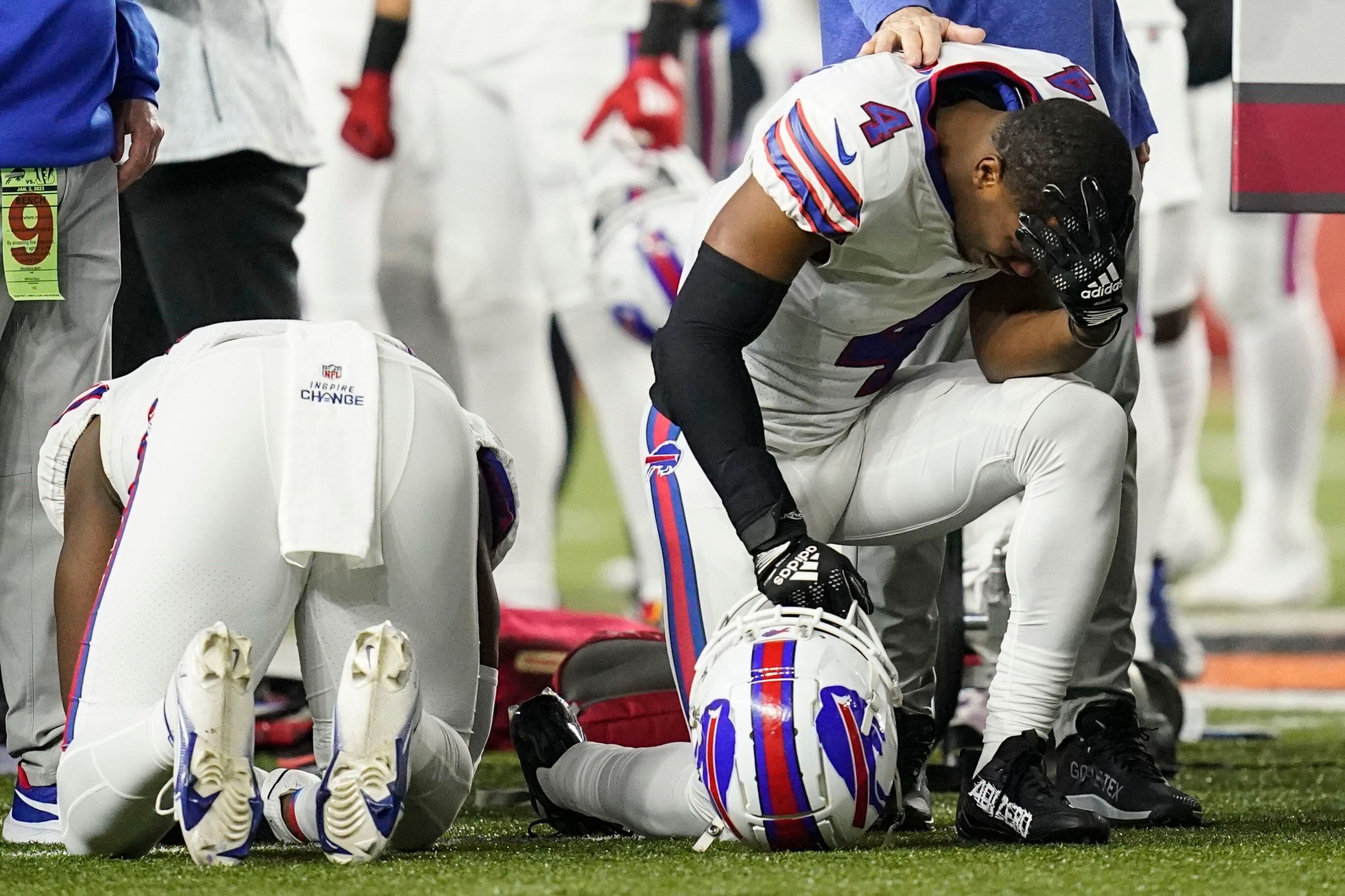 Bills' Hamlin in critical condition after collapse on field; game suspended  – The Oakland Press