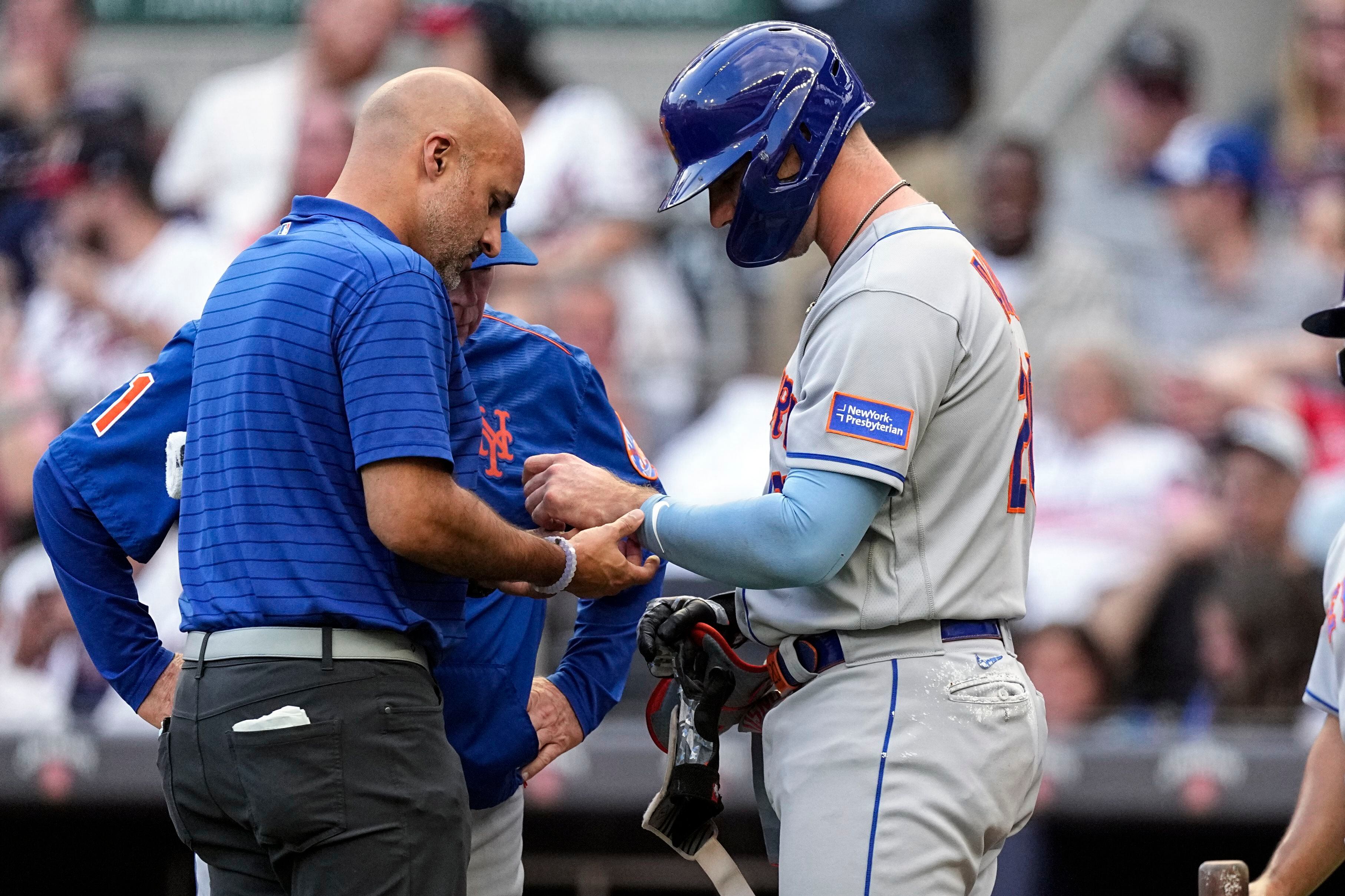 Mets slugger Pete Alonso returns to New York for tests on sore left wrist