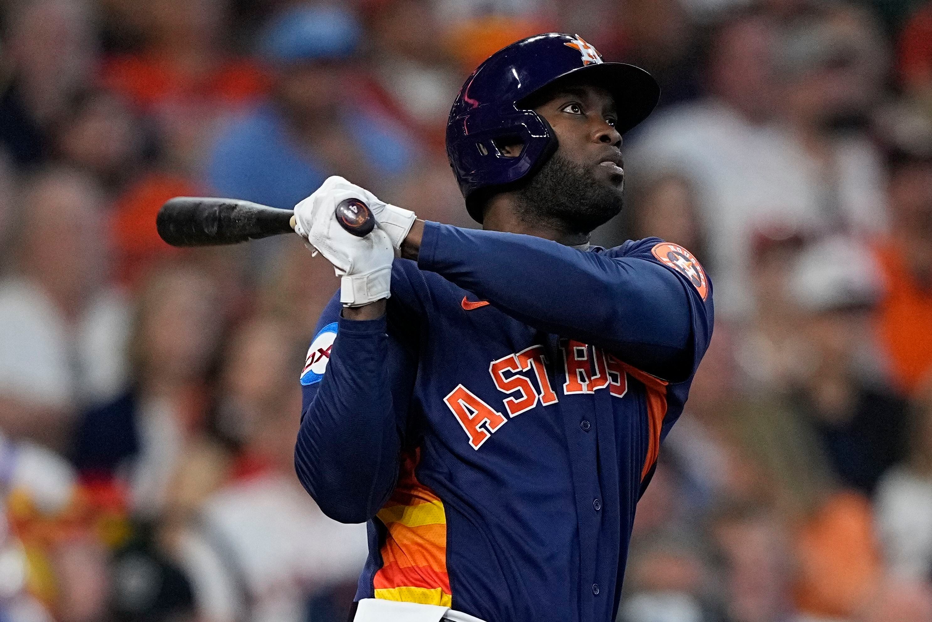 Astros slugger Yordan Alvarez dealing with ailment during ALCS against  Rangers, AP source says