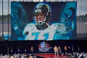 Will Pro Football Hall call finally arrive for Tony Boselli, LeRoy Butler?