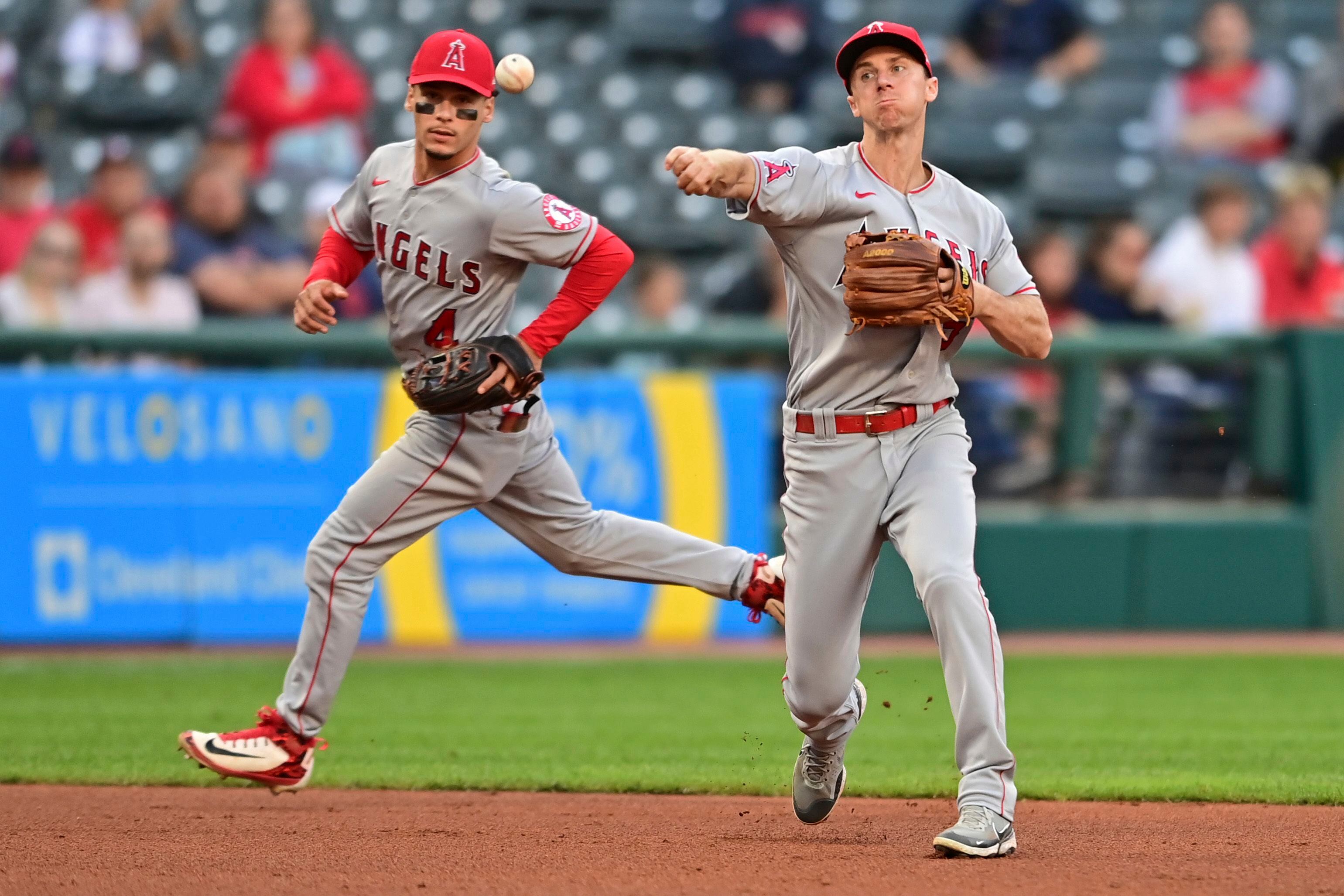 Umpire Ron Kulpa ejects Guardians, Angels managers on same play