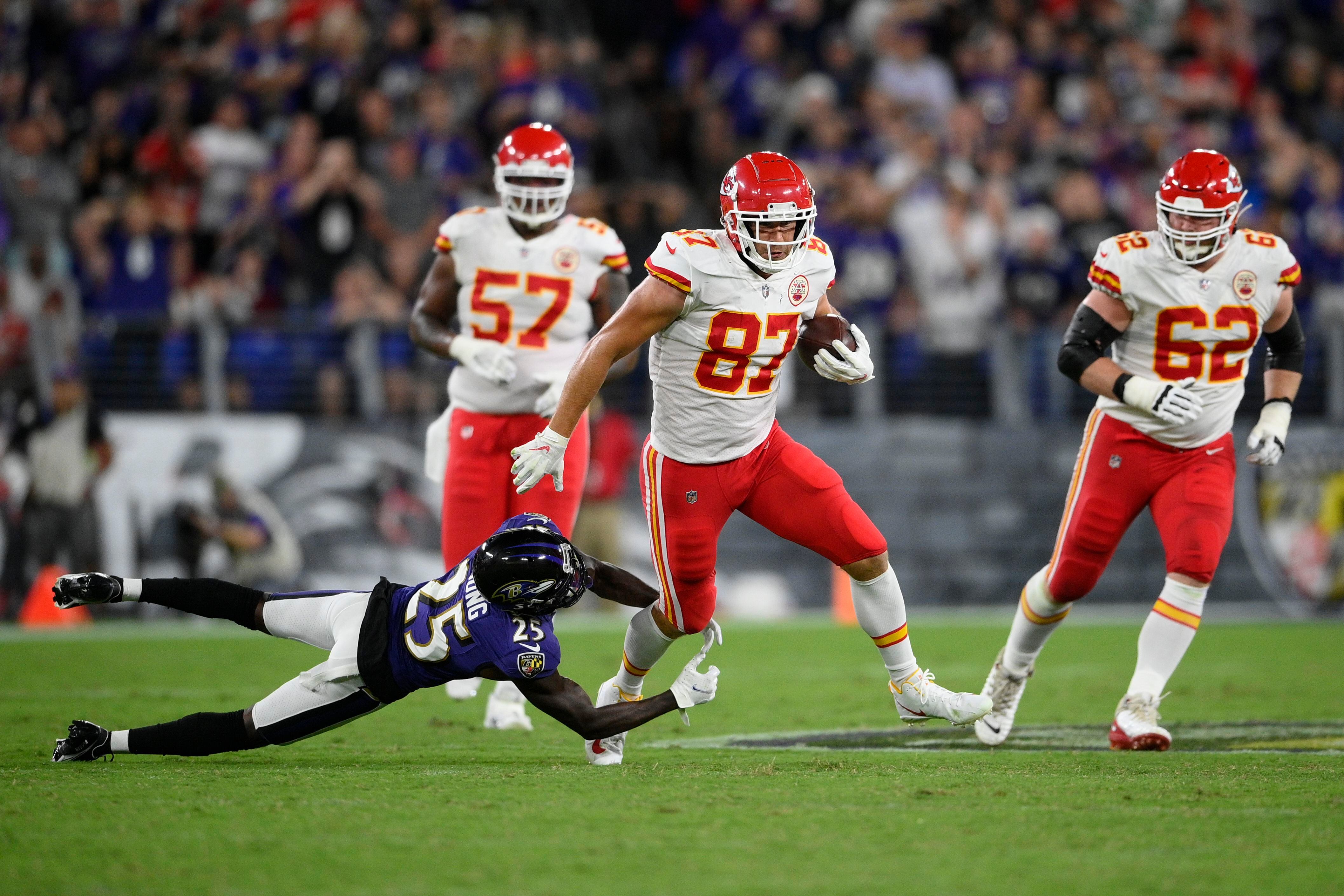 Lamar Jackson finally leads Ravens over Chiefs 36-35 - WTOP News