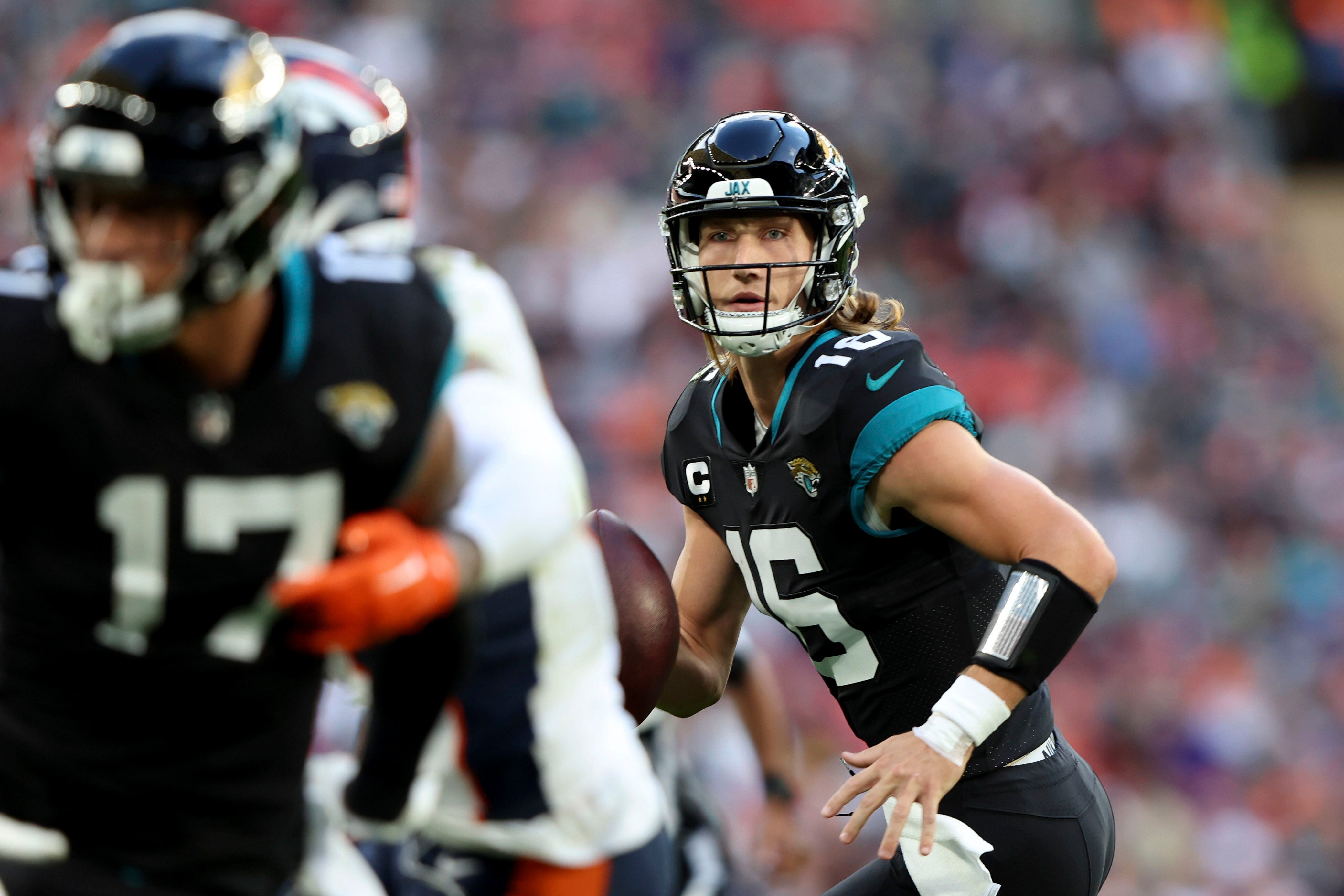 Denver Broncos 21-17 Jacksonville Jaguars: Latavius Murray's late