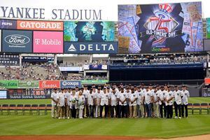MLB: Hideki Matsui, Derek Jeter Returns as Yankees at Old-Timers