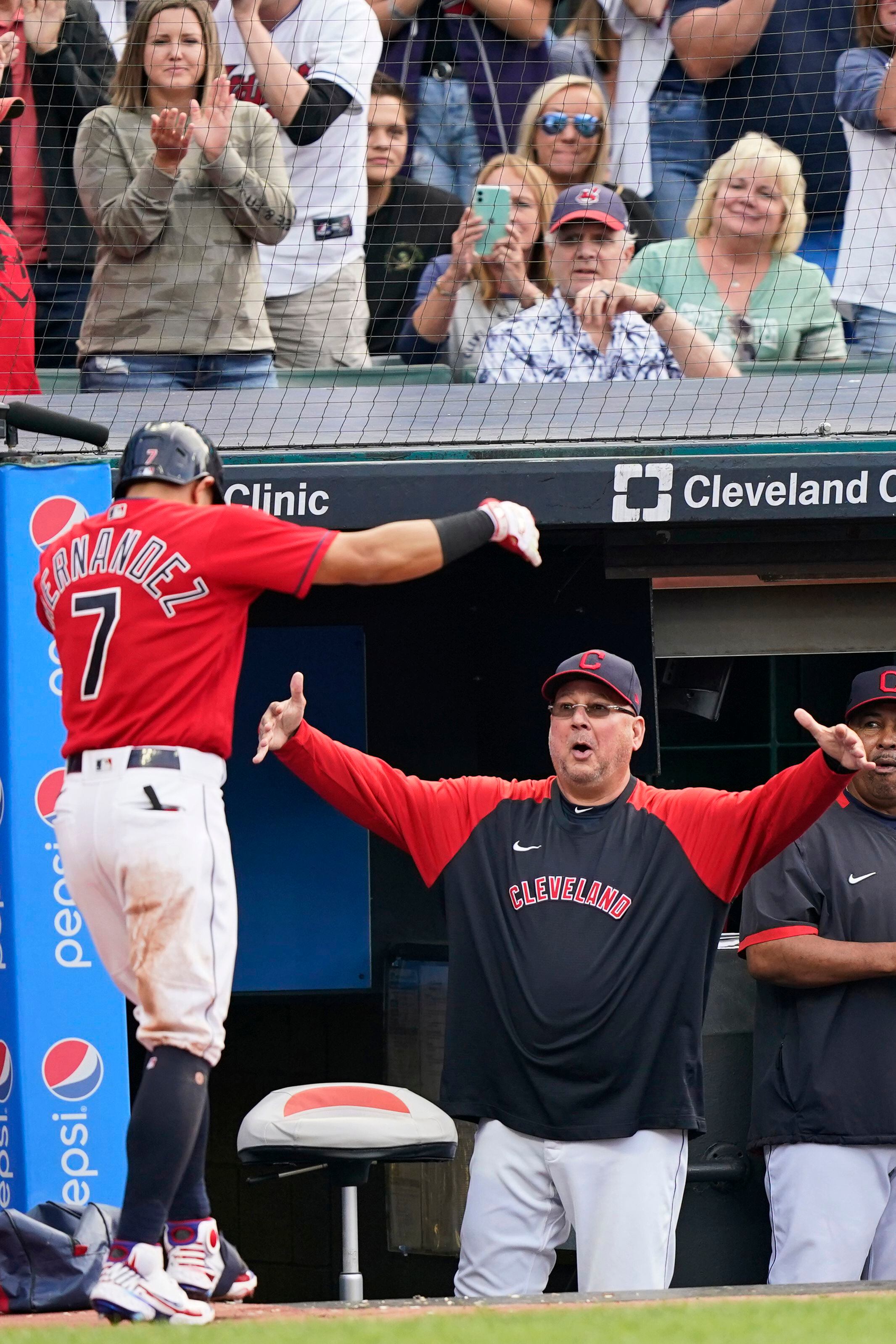 Cleveland Indians: Is it time for Sandy Alomar Jr. to take over in 2022?