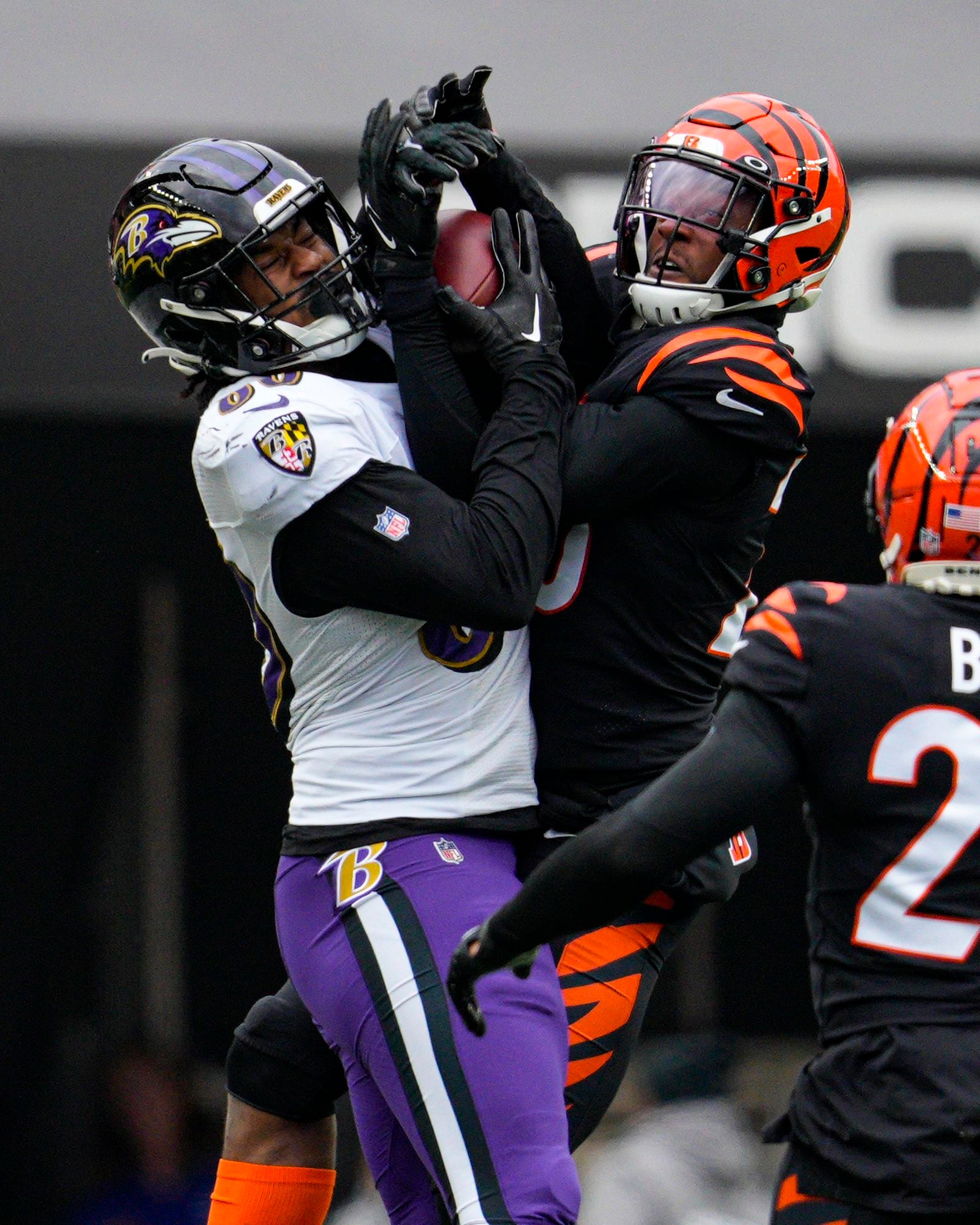 Cincinnati Bengals beat Baltimore Ravens; sets up playoff rematch