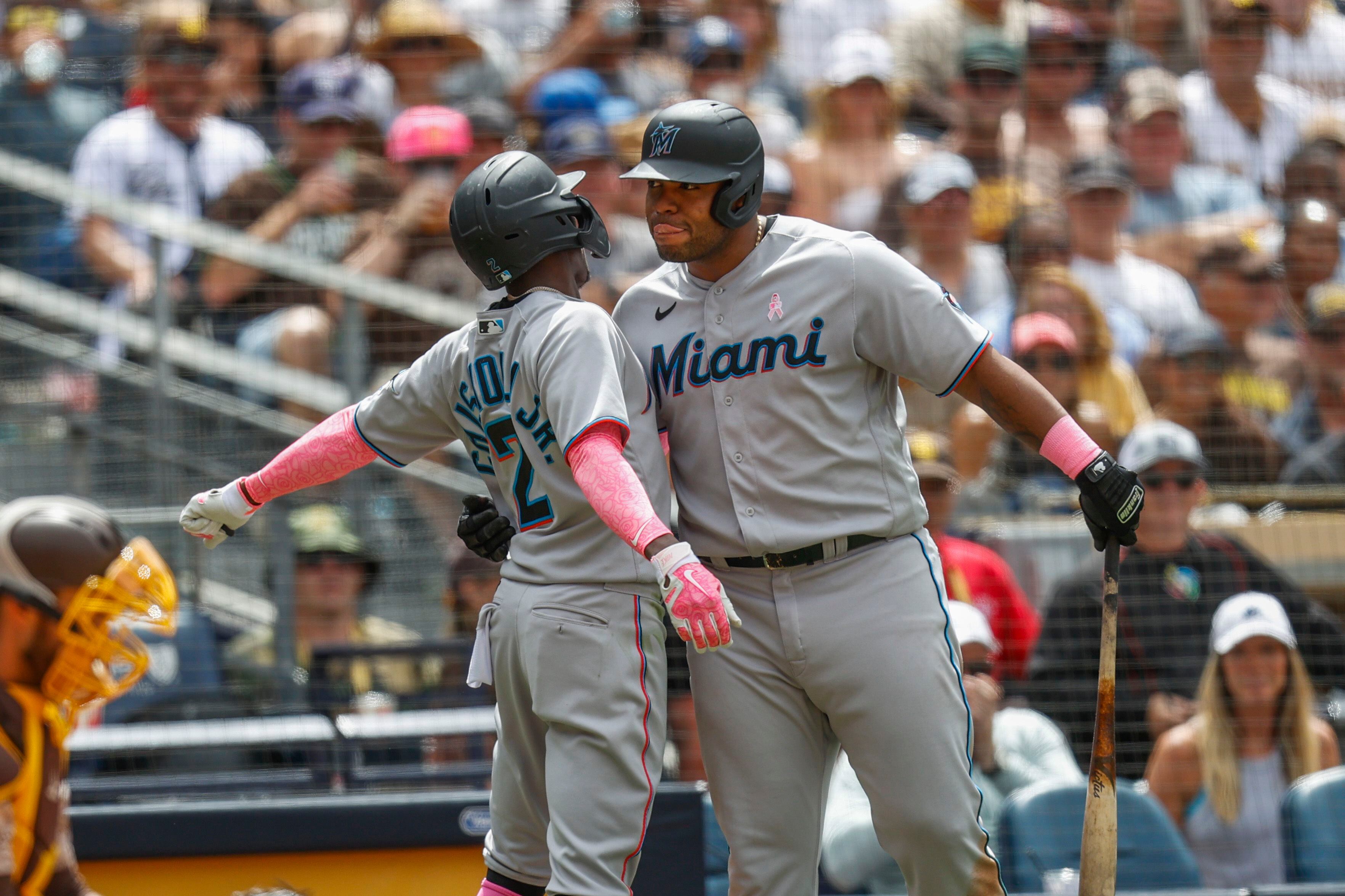 Jorge Alfaro mashes pinch-hit 3-run homer in 9th for Padres win