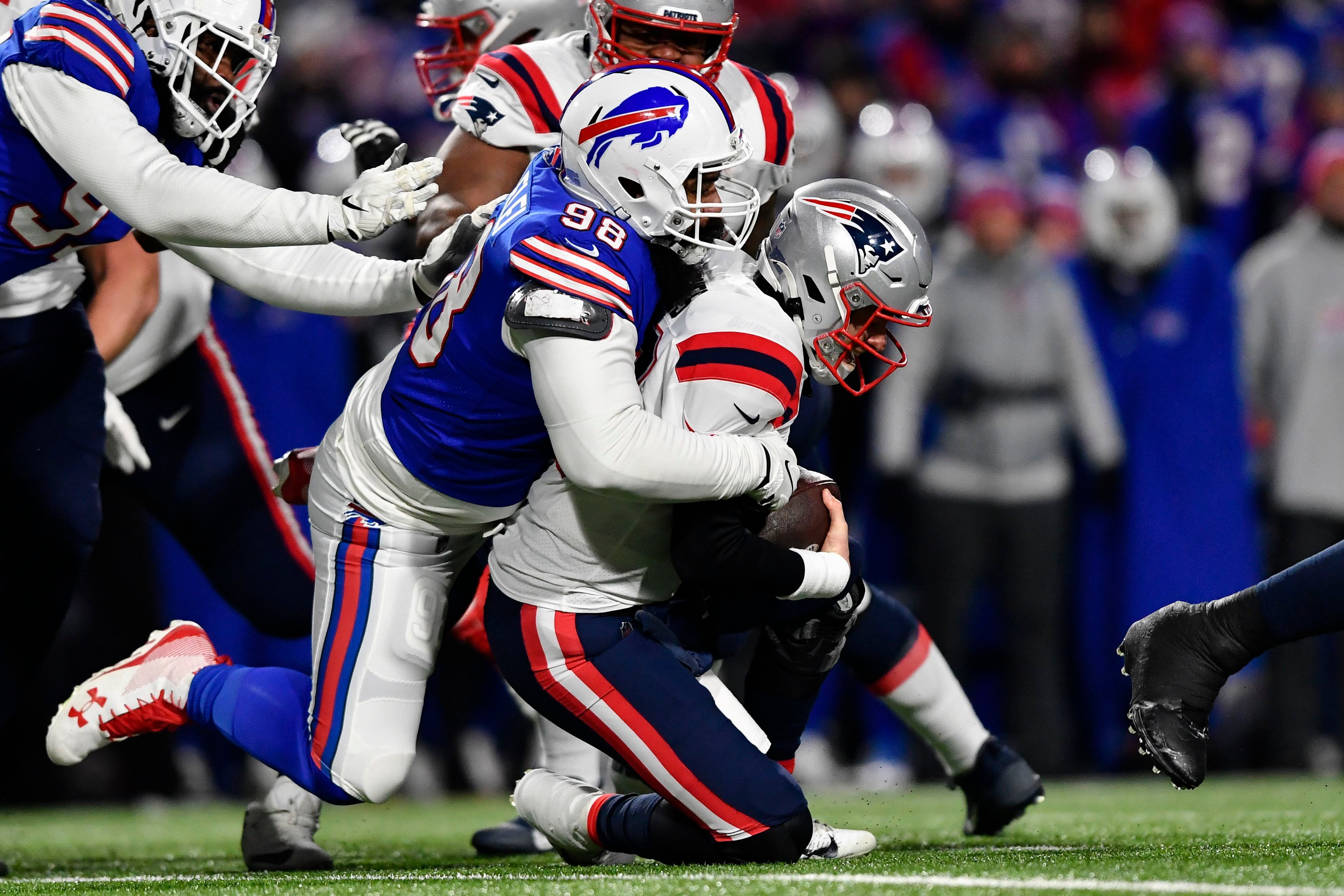 Josh Allen embarrasses Patriots defense (again) as Bills roll to